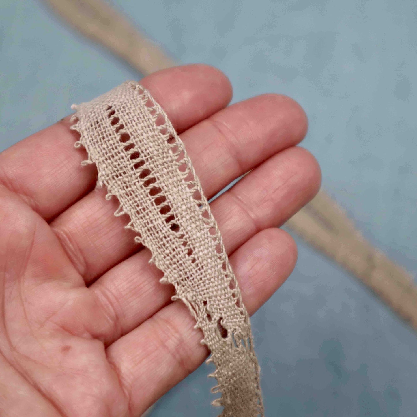 8.90 m Handmade Linen Lace Trim - Bobbins&Needles