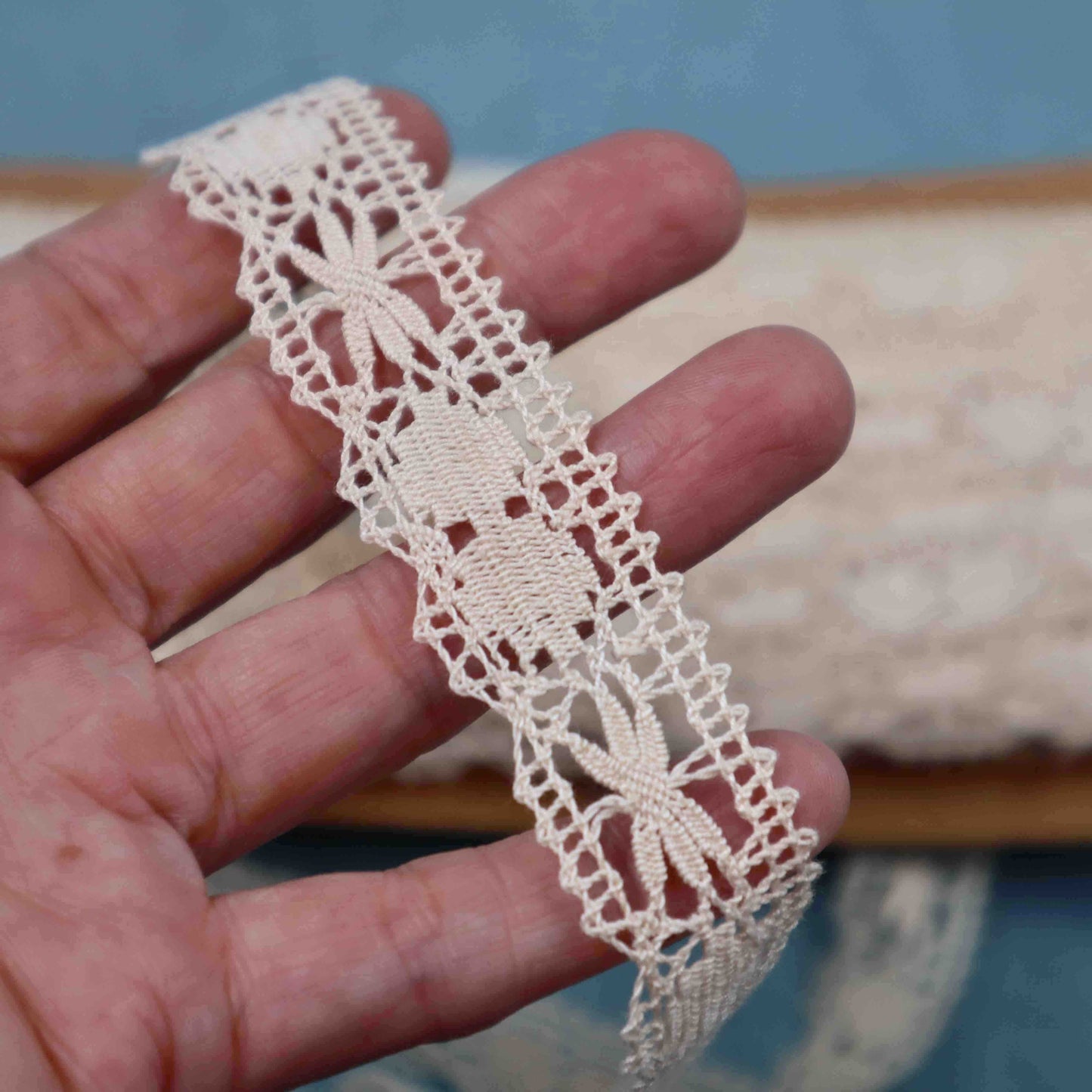 Cotton Bobbin Lace Trim - Bobbins&Needles