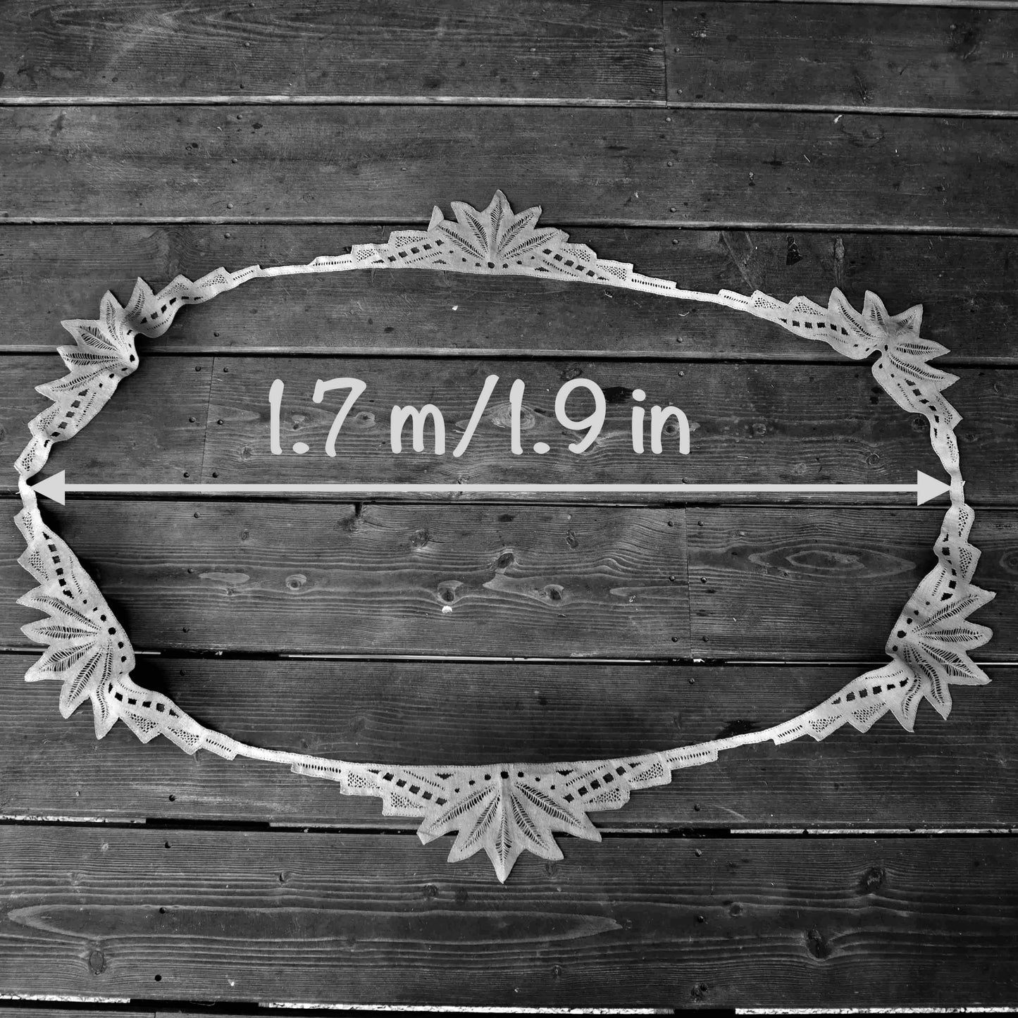 Lace Edging for Table Cloth Bobbin Lace Handmade in Linen - Bobbins&Needles