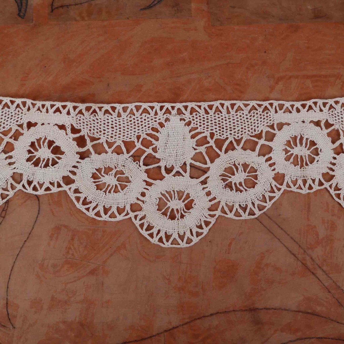 Bed Sheet Edging Handmade in Linen Bobbin Lace - Bobbins&Needles