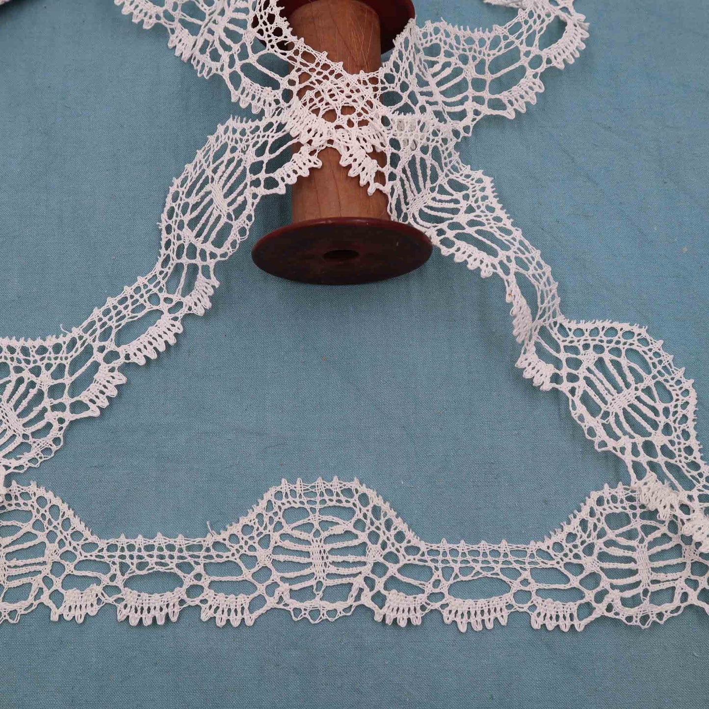 Handmade Linen Bobbin Lace Trim - Bobbins&Needles