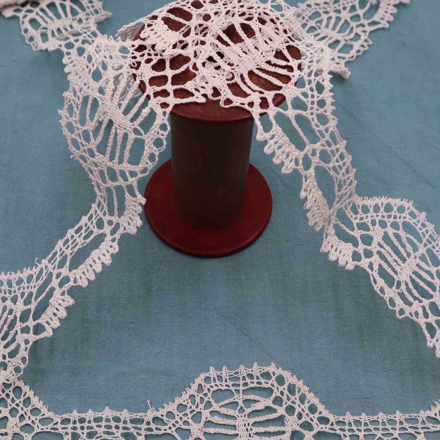 Handmade Linen Bobbin Lace Trim - Bobbins&Needles