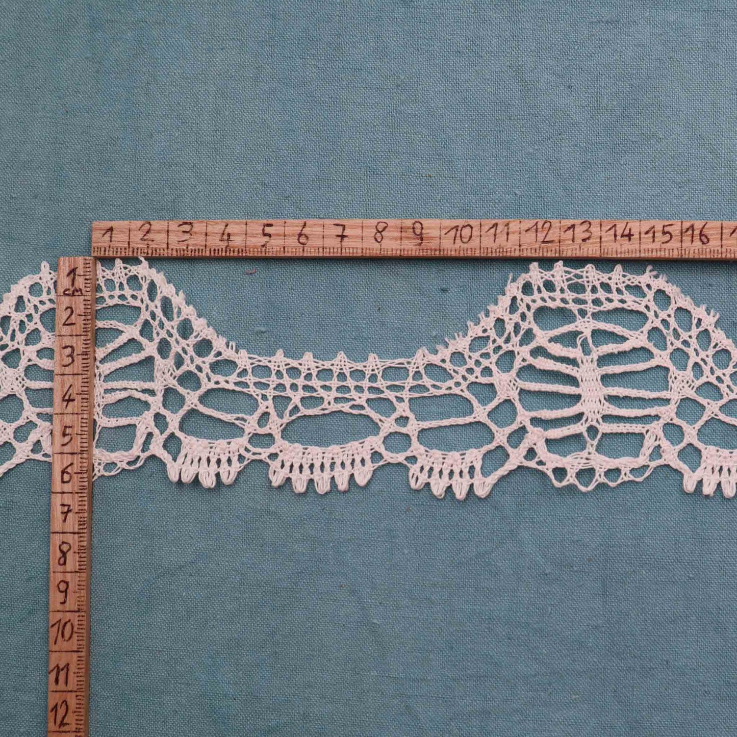 Handmade Linen Bobbin Lace Trim - Bobbins&Needles