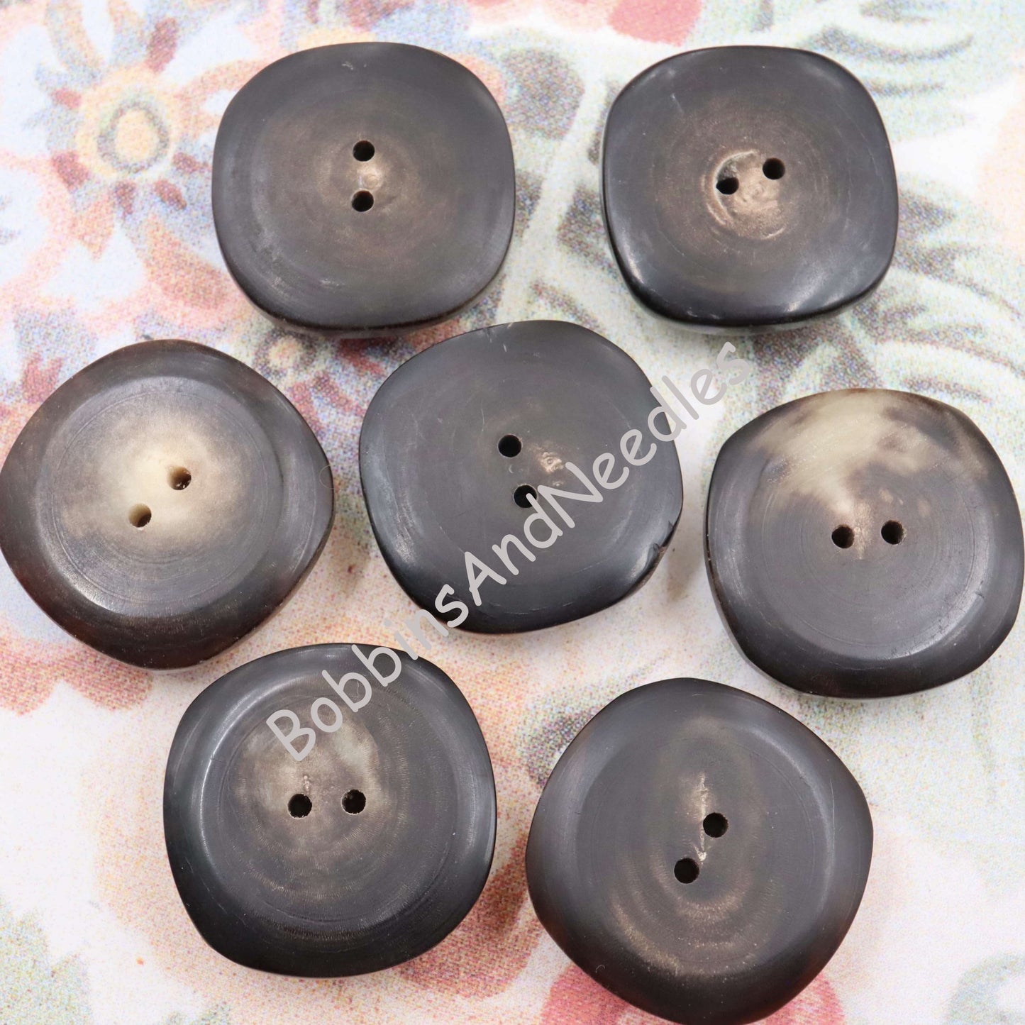 Set of 7 Vintage Mock Horn Buttons Ø 29 mm Dome Shape Galalith Brown Casein - Bobbins&Needles