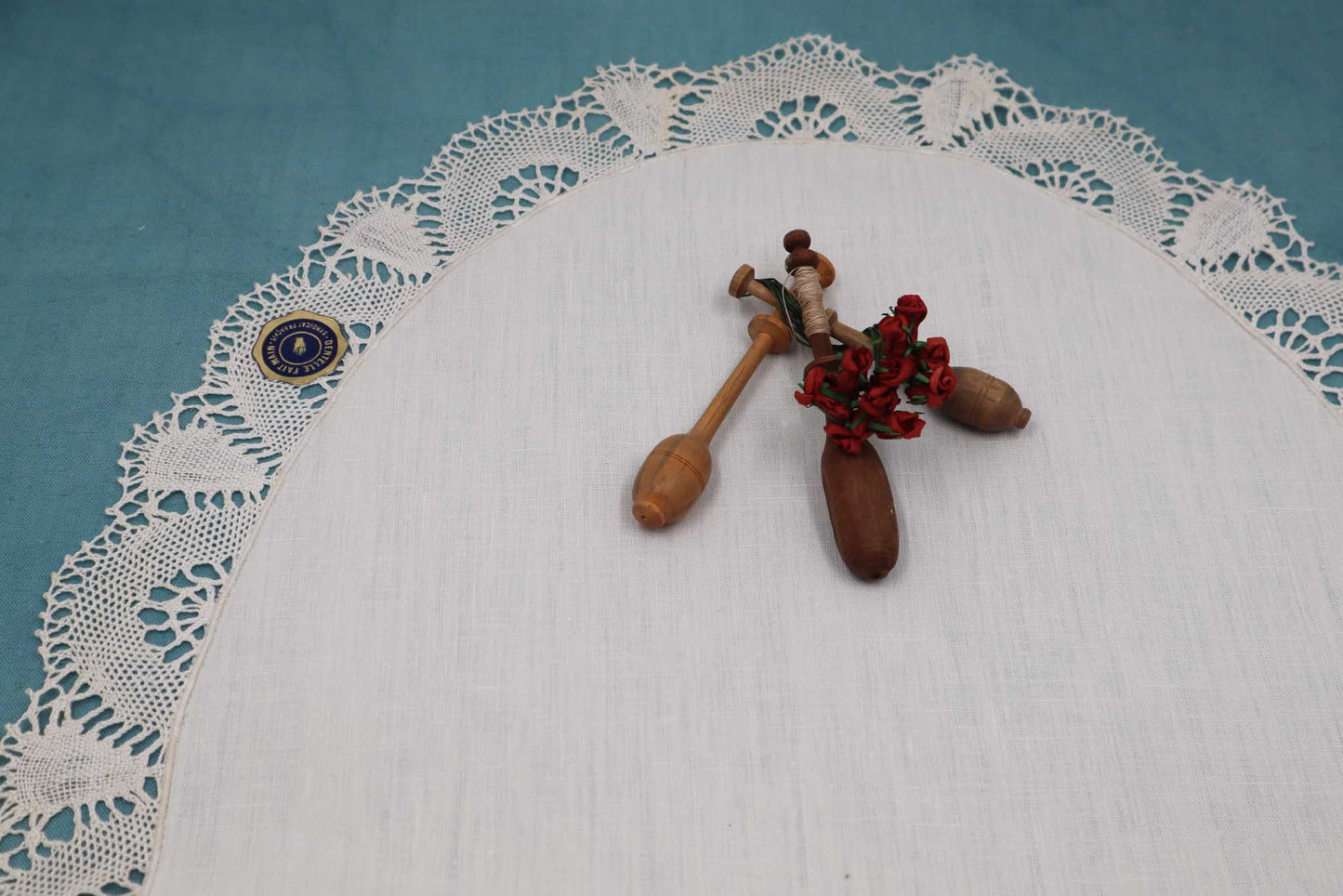 Linen Doily with Handmade Bobbin Lace Edges - Bobbins&Needles