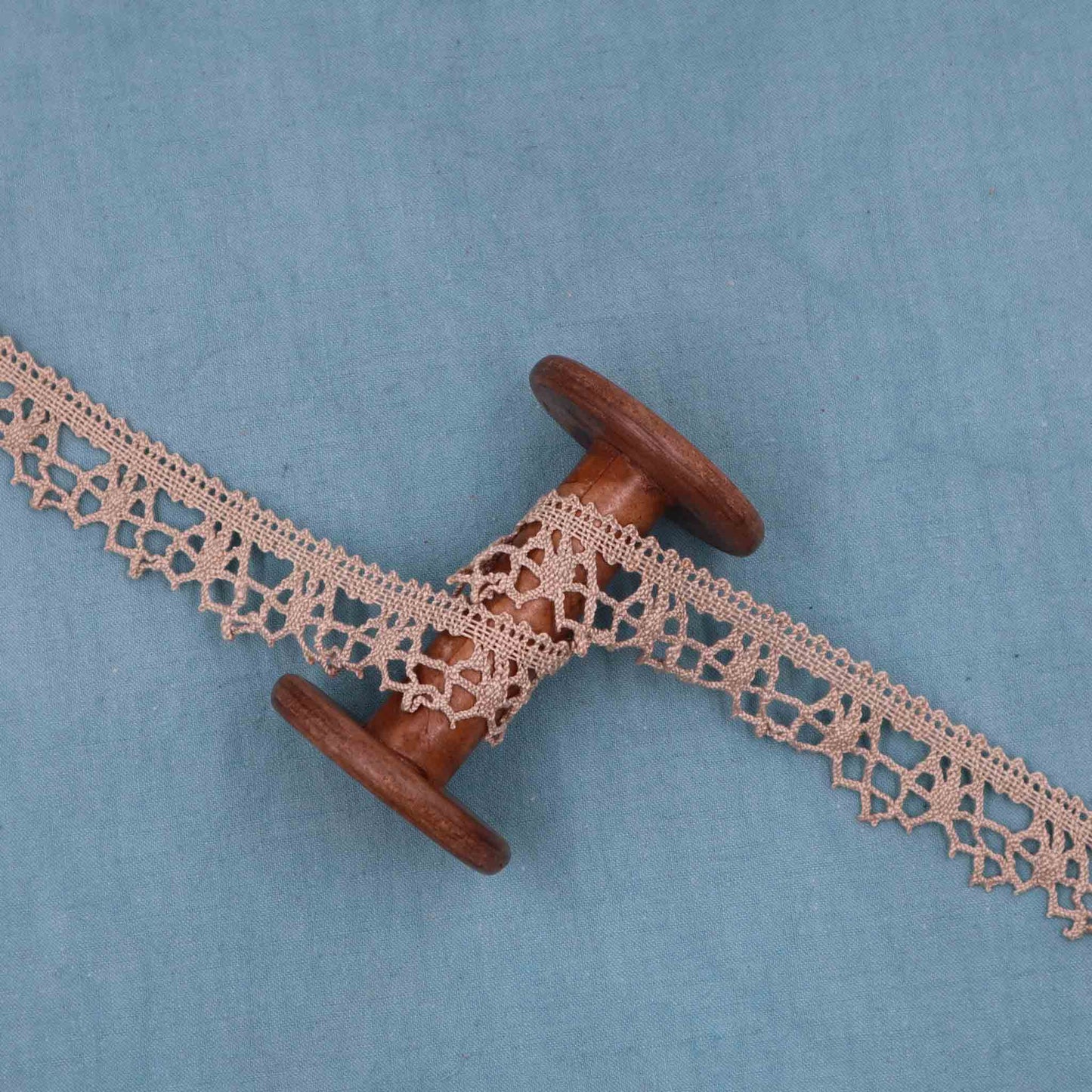 Handmade Linen Lace Trim - Bobbins&Needles