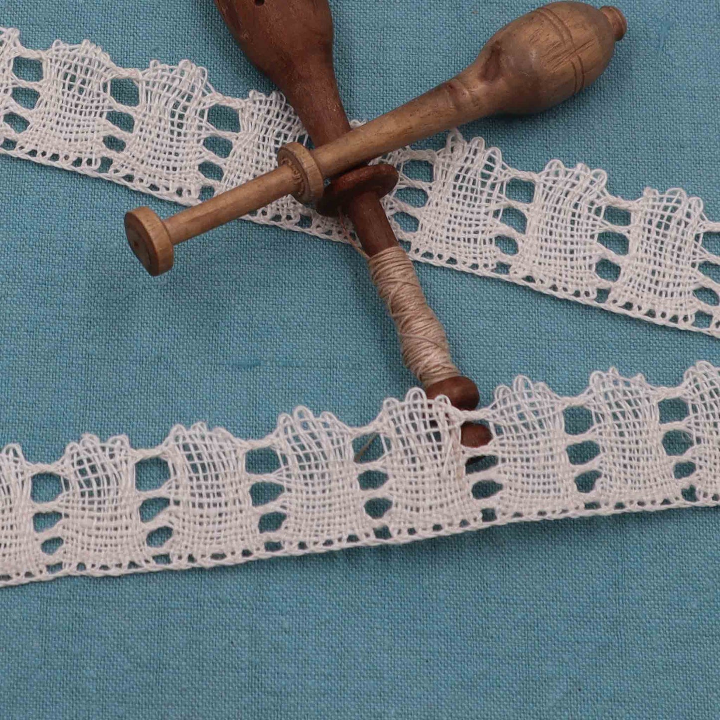 Handmade Linen Lace Trim - Bobbins&Needles