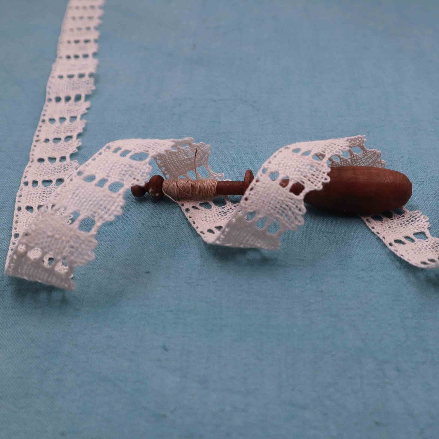 Handmade Linen Lace Trim - Bobbins&Needles