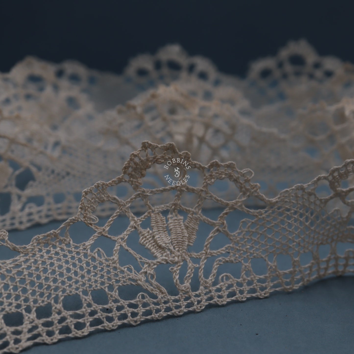 3m Handmade Linen Bobbin Lace Border - Antique French