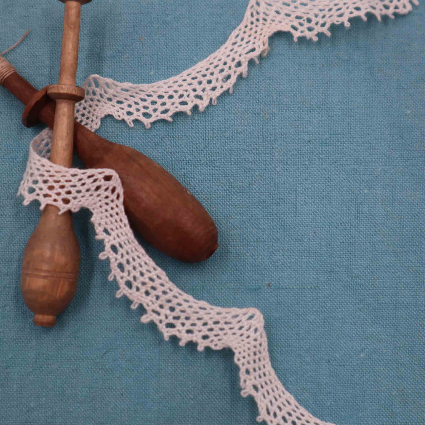 Handmade Linen Lace Trim - Bobbins&Needles