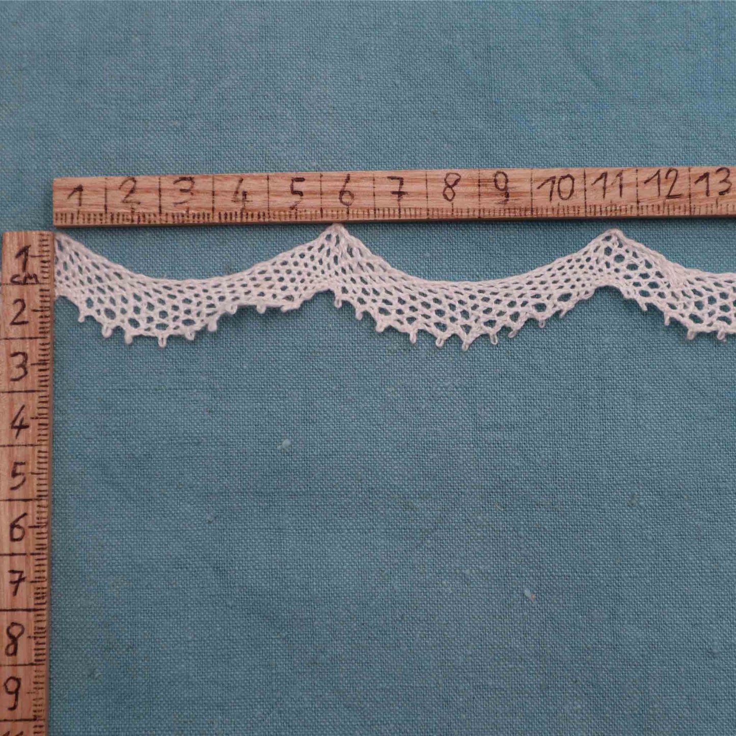 Handmade Linen Lace Trim - Bobbins&Needles