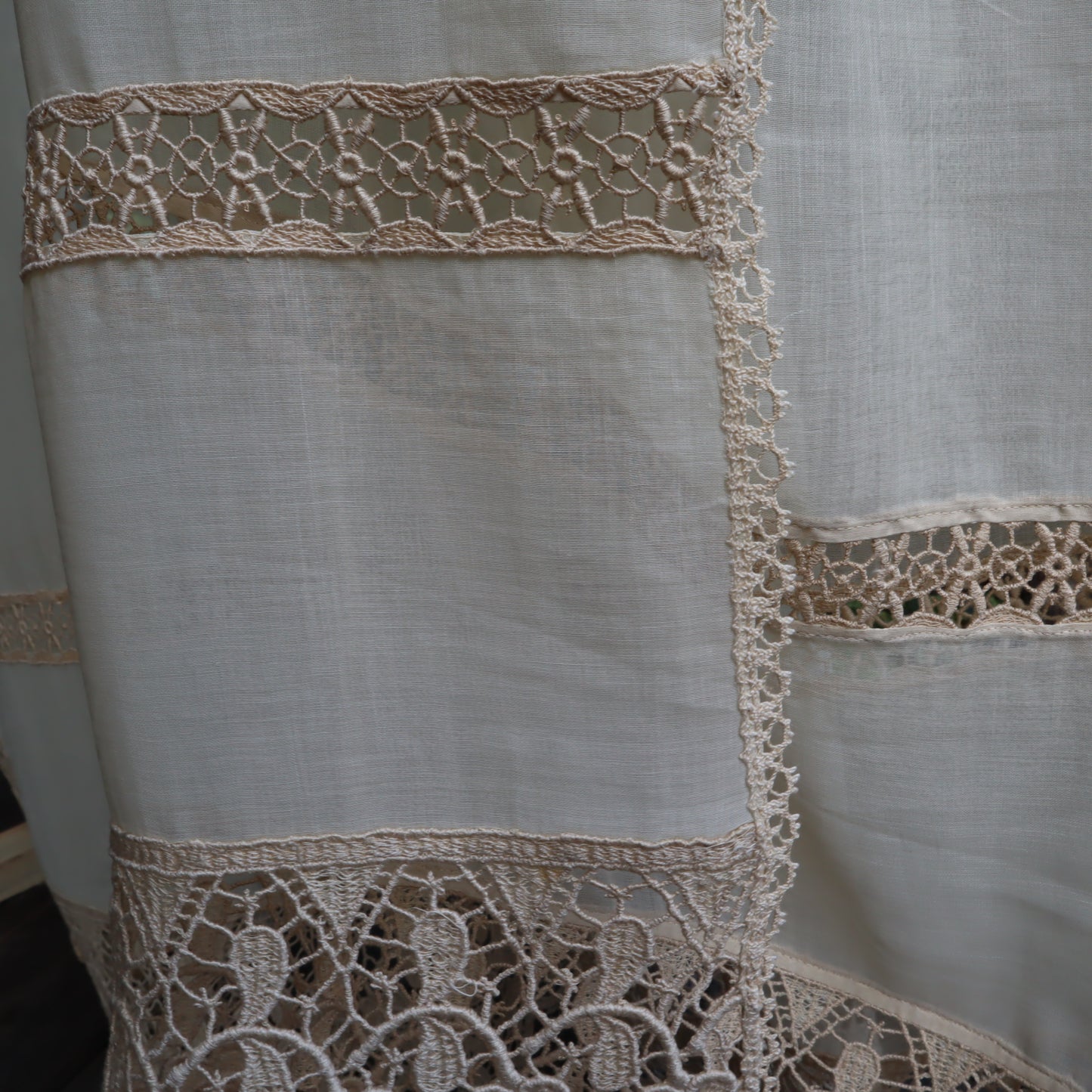 Antique Belgian Curtain with Swiss Linen and Bruges Guipure Lace – 240 × 210 cm