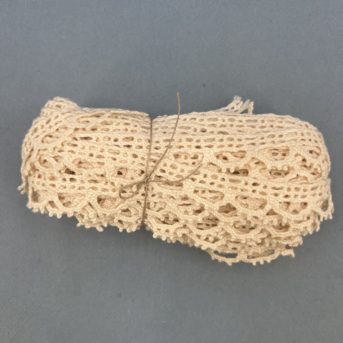 Wholesale Vintage French Lace Trim – 11m – Le Puy-en-Velay Cotton Lace