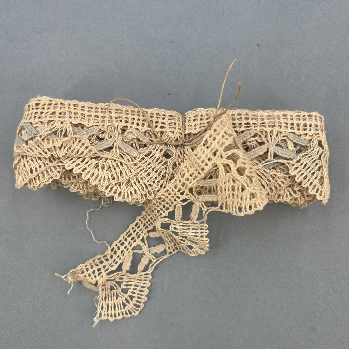 Wholesale Vintage French Lace Trim – 4.5m – Le Puy-en-Velay Cotton Lace