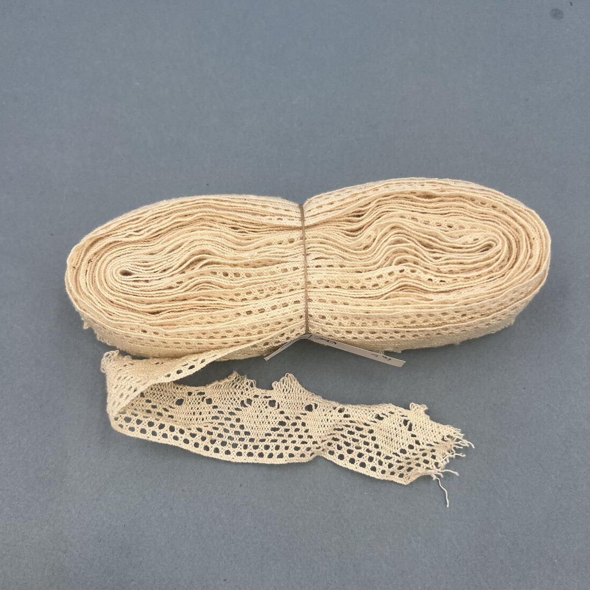 Wholesale Vintage French Lace Trim – 9m – Le Puy-en-Velay Cotton Lace