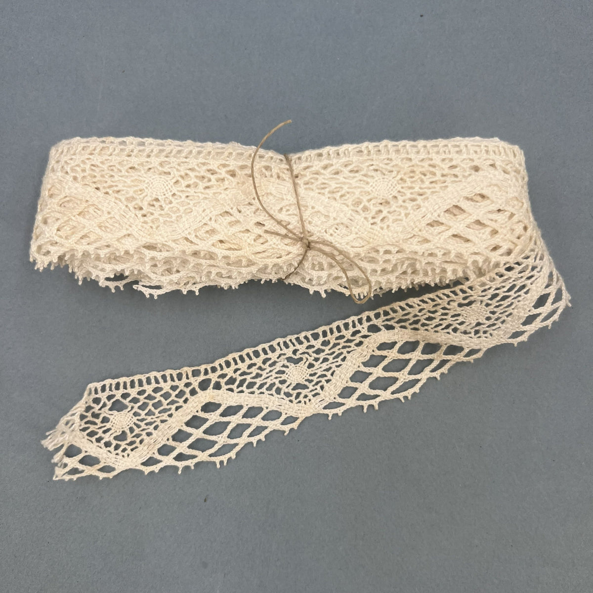 Wholesale Vintage French Lace Trim – 6.5m – Le Puy-en-Velay Cotton Lace
