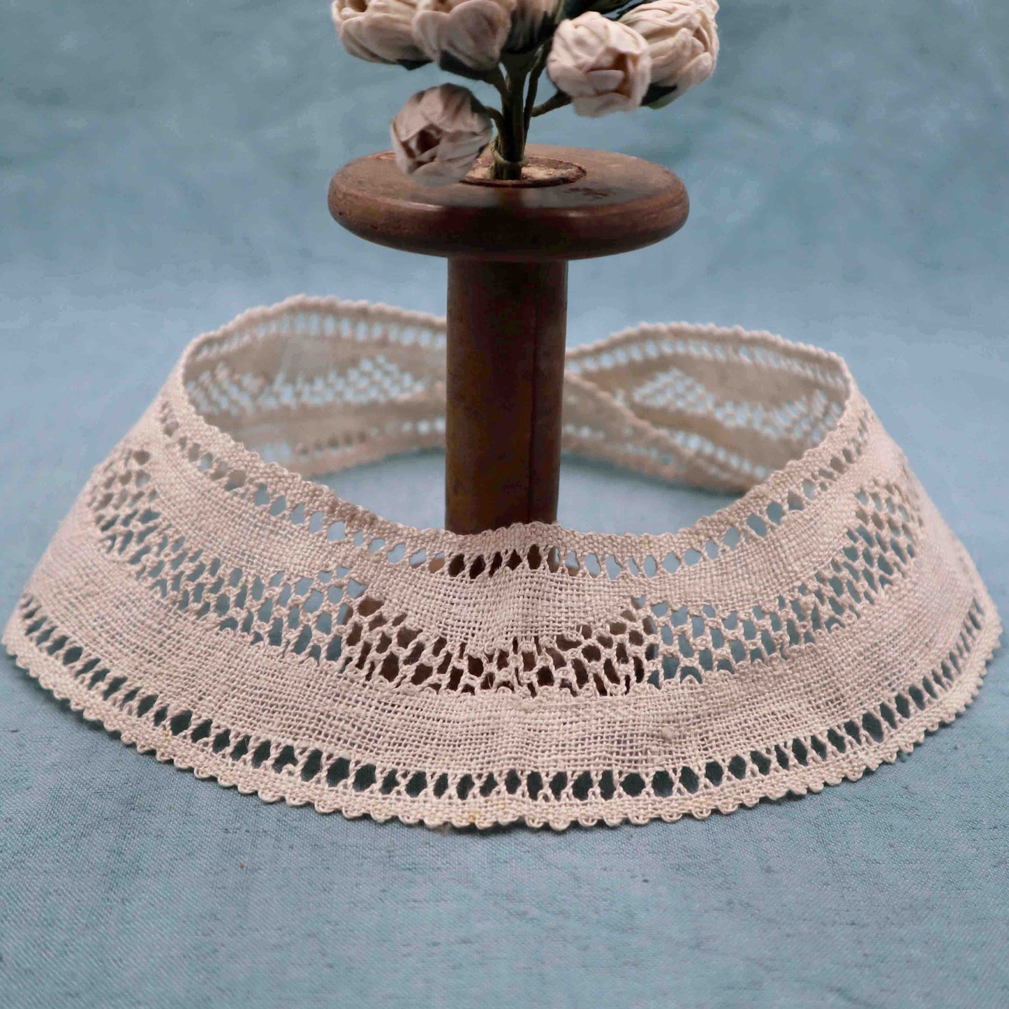 Set of 2 Collars Insertion Lace Handmade in Linen - Bobbins&Needles