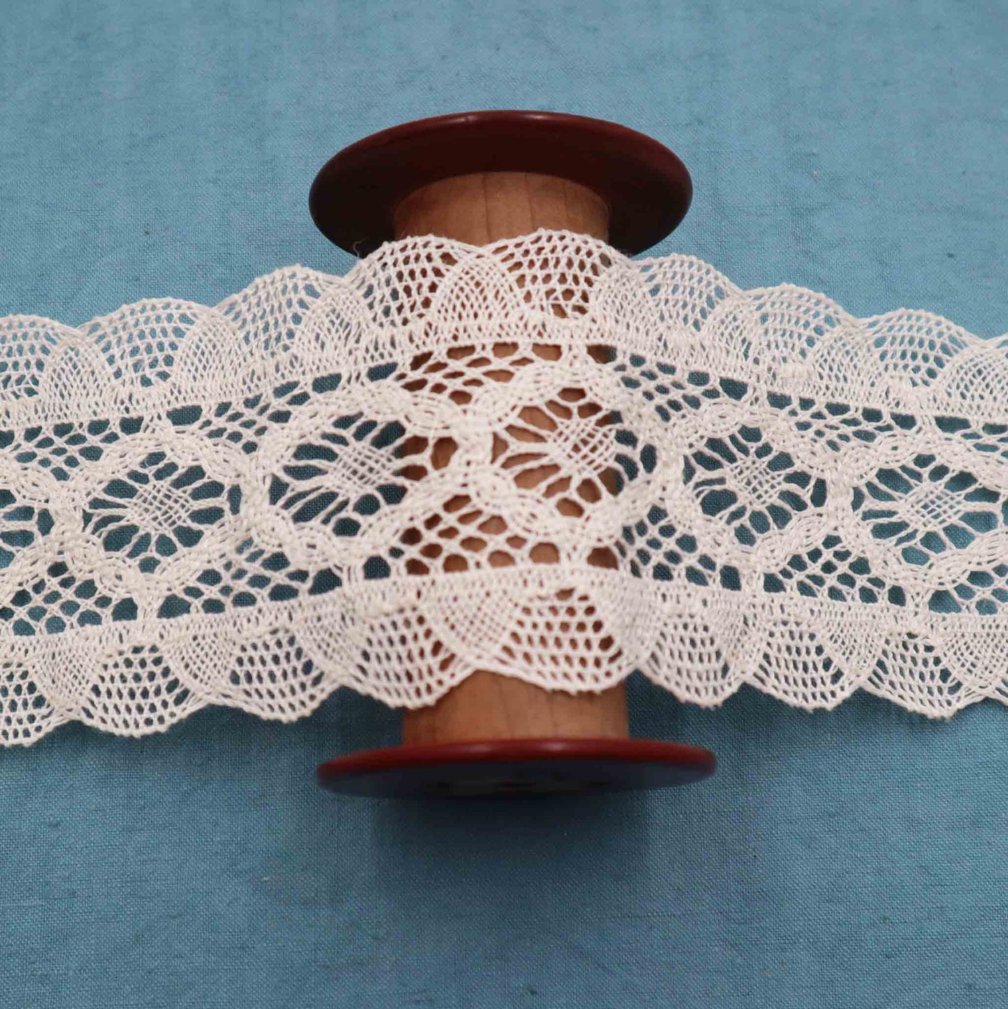 Linen Lace Trim - Bobbins&Needles