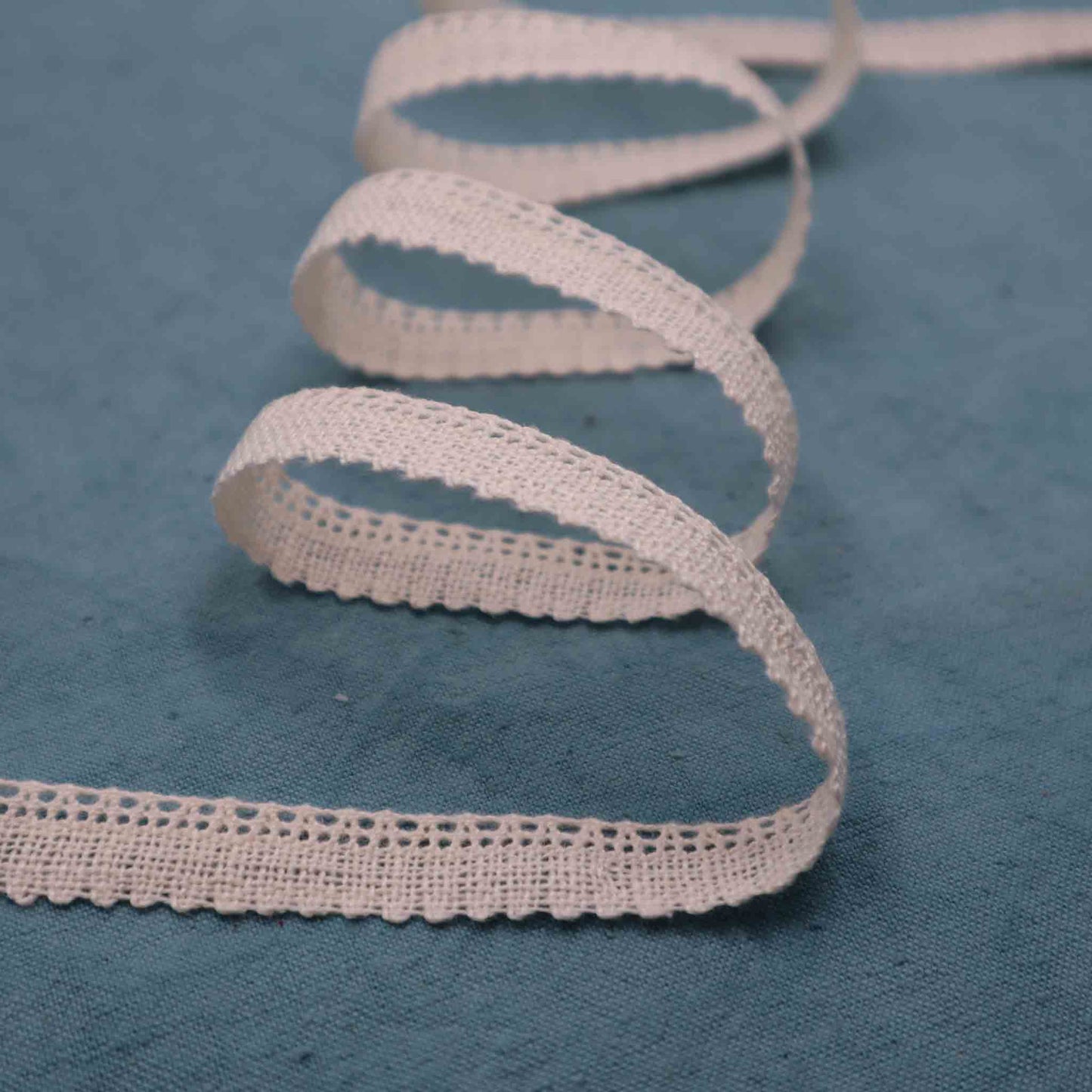Linen Lace Trim - Bobbins&Needles