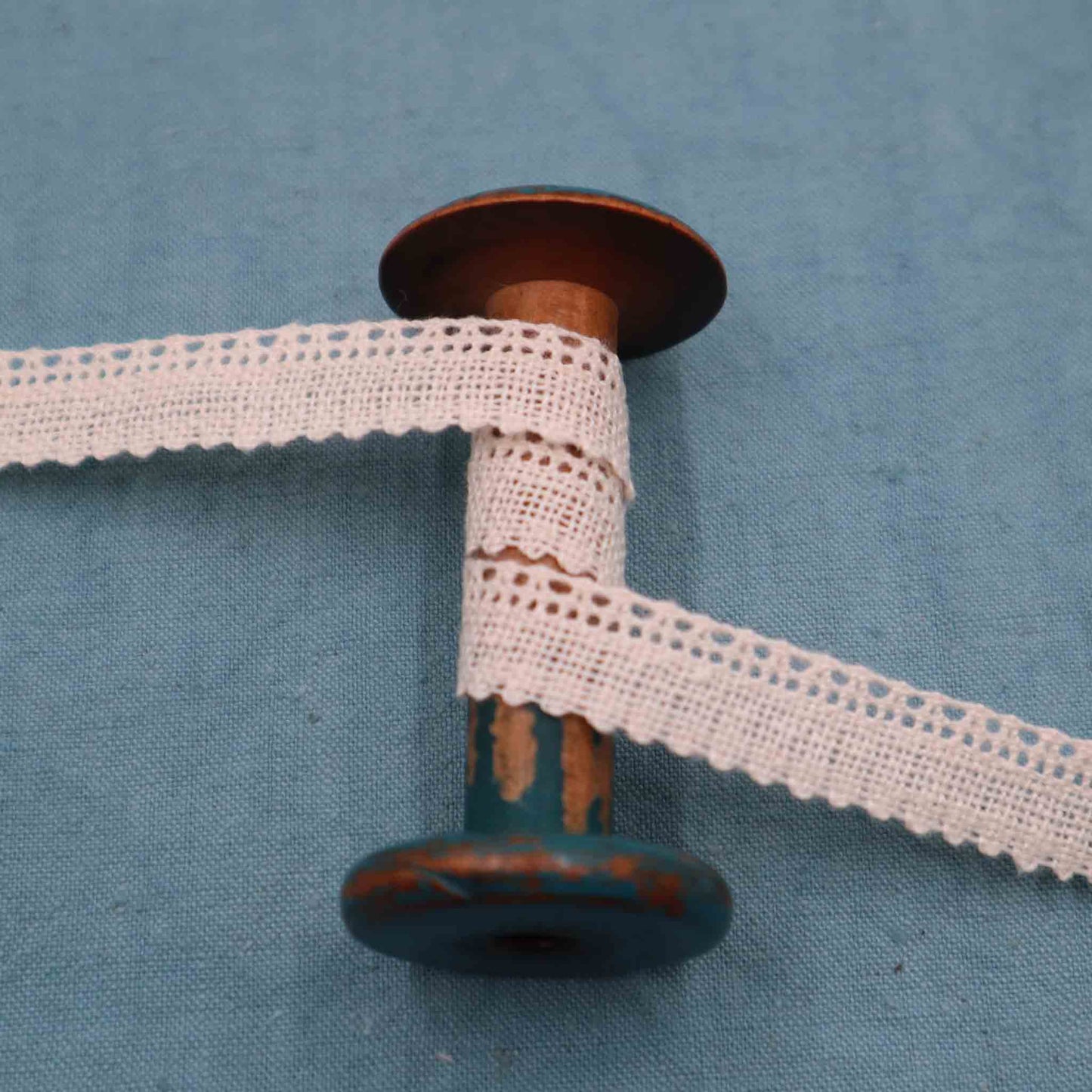Linen Lace Trim - Bobbins&Needles