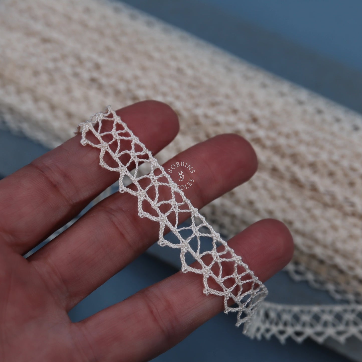 28m Vintage Bobbin Lace Border – Cotton Cream Narrow Trim with Geometric Openwork