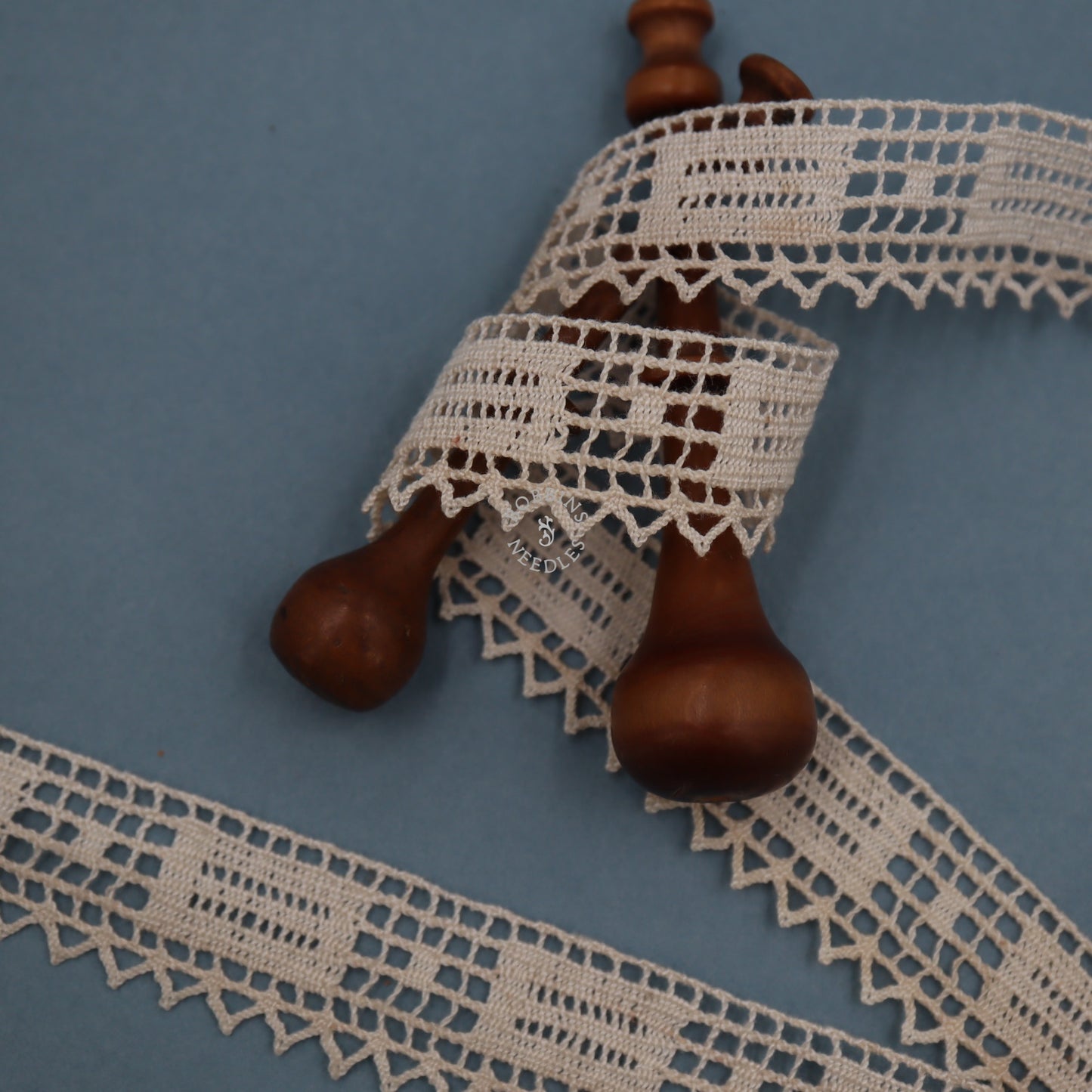 Vintage Cotton Lace Border with Geometric Pointed Edge