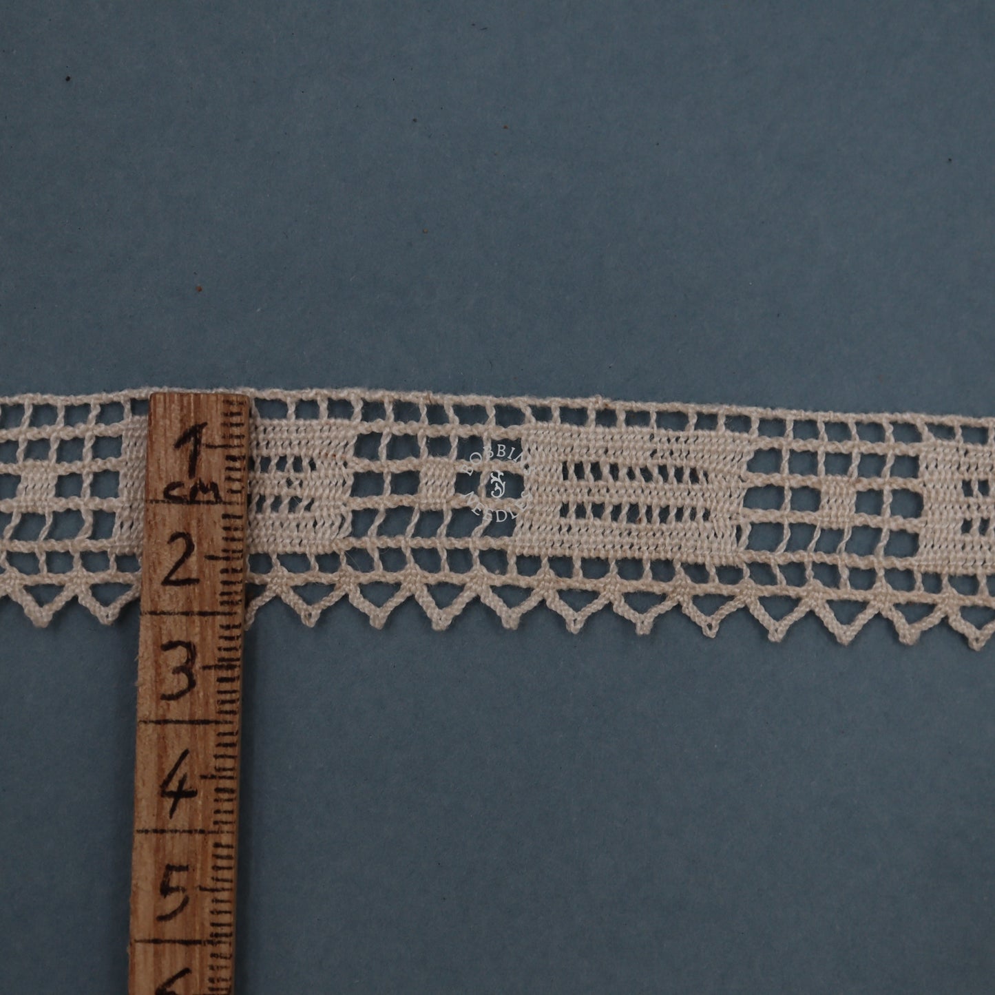 Vintage Cotton Lace Border with Geometric Pointed Edge