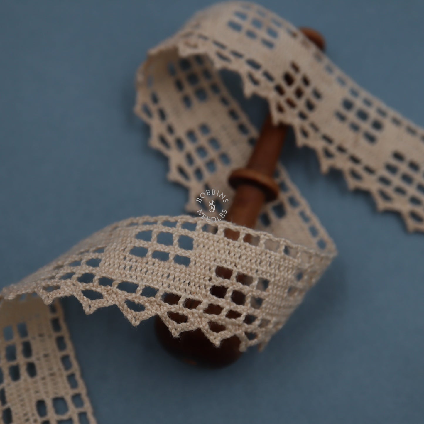 Cotton Lace Border – Vintage Trim with Geometric Edge