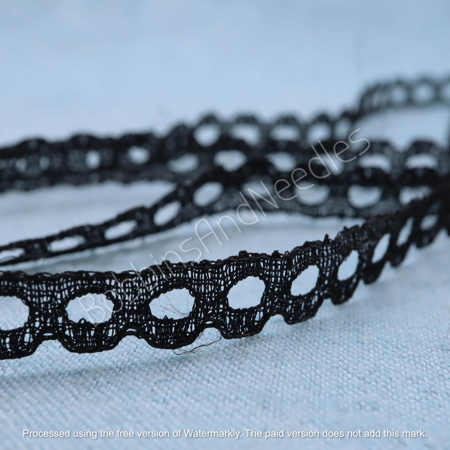 5m Vintage Narrow Black Lace Border with Open Circle Motifs