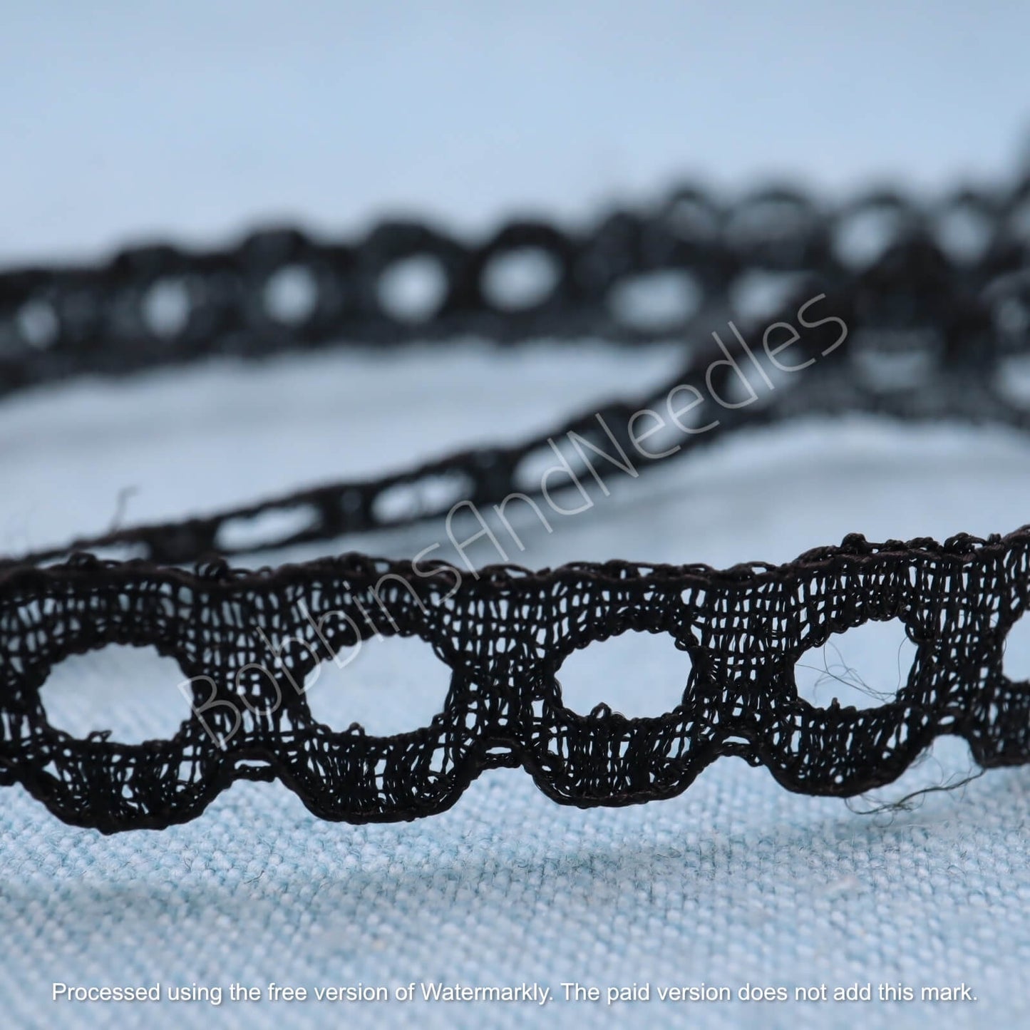 5m Vintage Narrow Black Lace Border with Open Circle Motifs