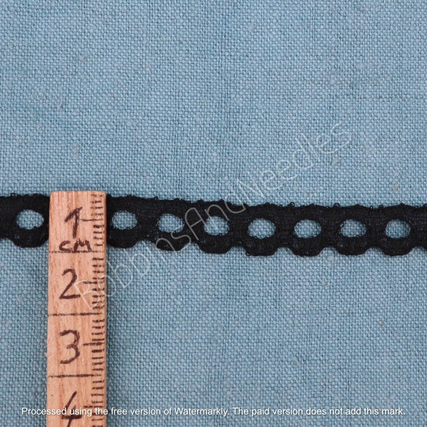 5m Vintage Narrow Black Lace Border with Open Circle Motifs