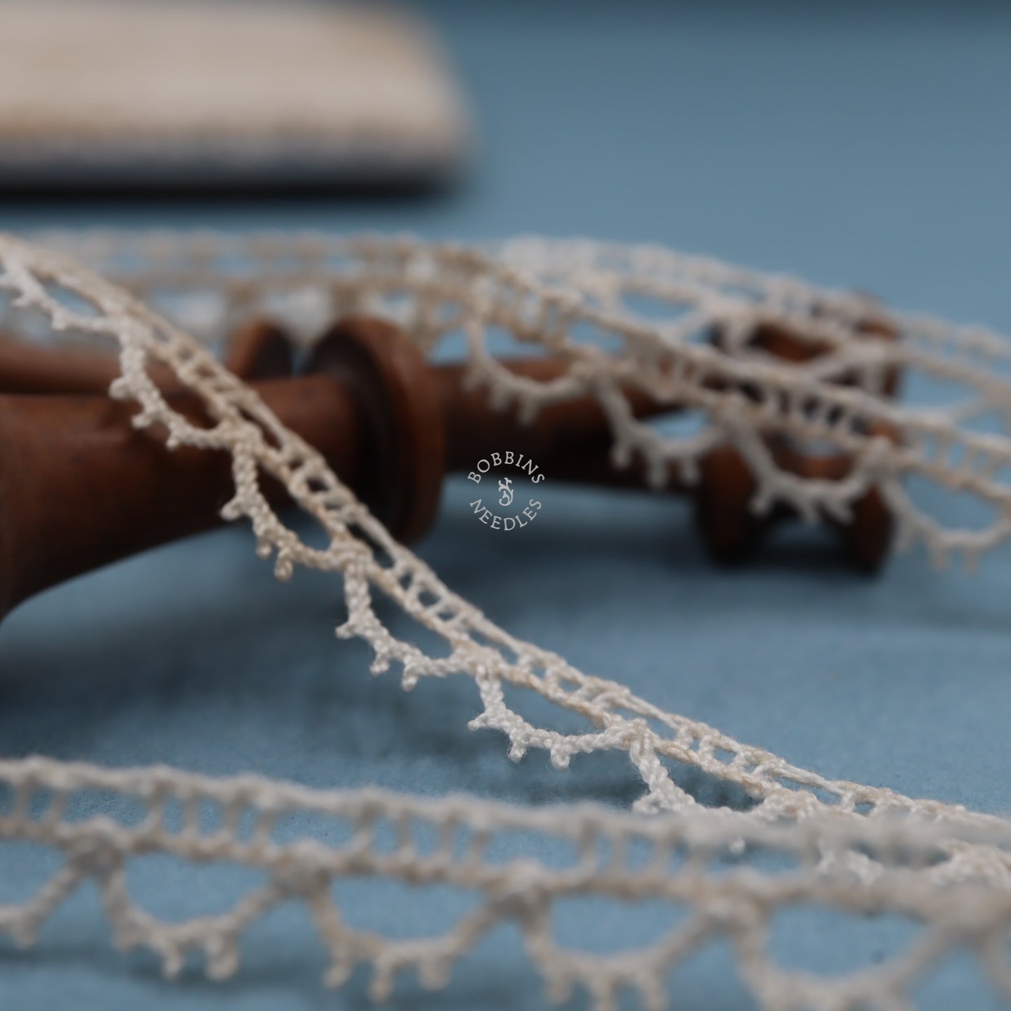 5m Narrow Vintage French Lace Border – Scalloped & Picot Trim