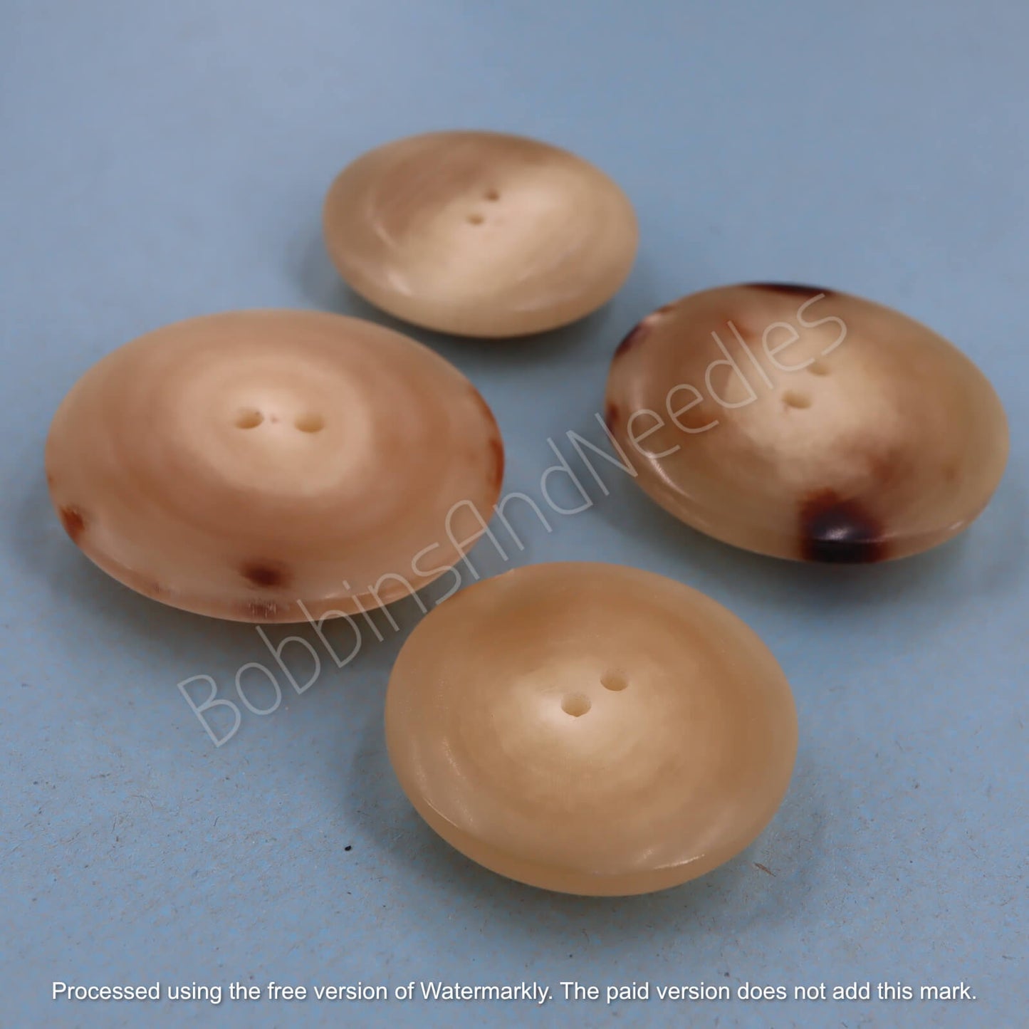 Set of 4 Mock Horn Buttons – Ø27mm to Ø33mm – Domed with Recessed Center