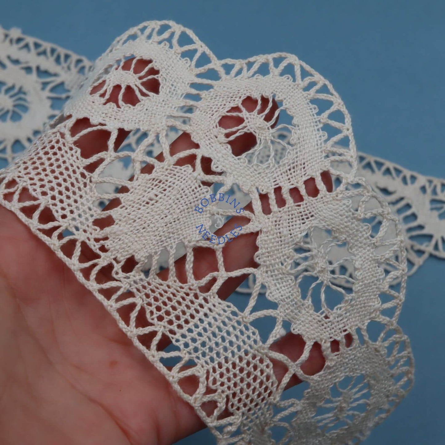 Lace Inserts Handmade in France - Linen Scalloped Circular Motifs