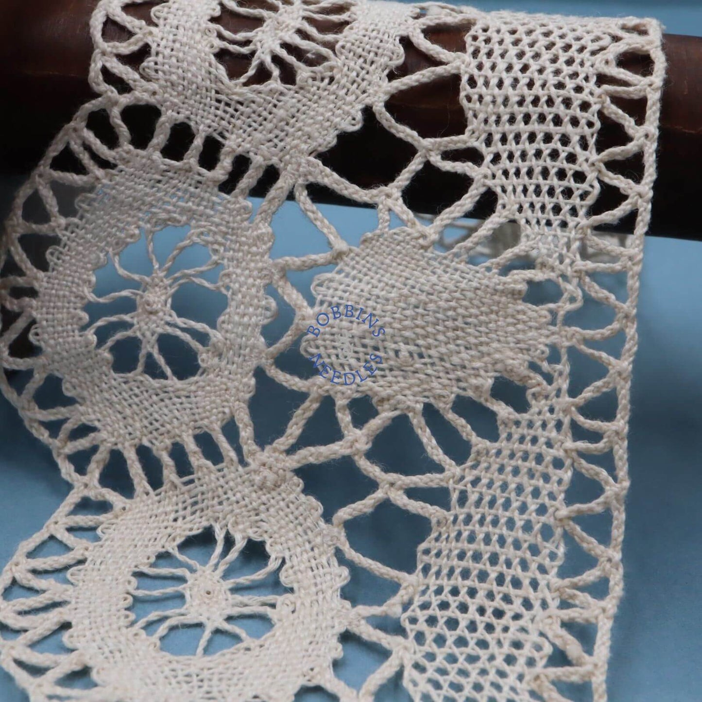 Lace Inserts Handmade in France - Linen Scalloped Circular Motifs