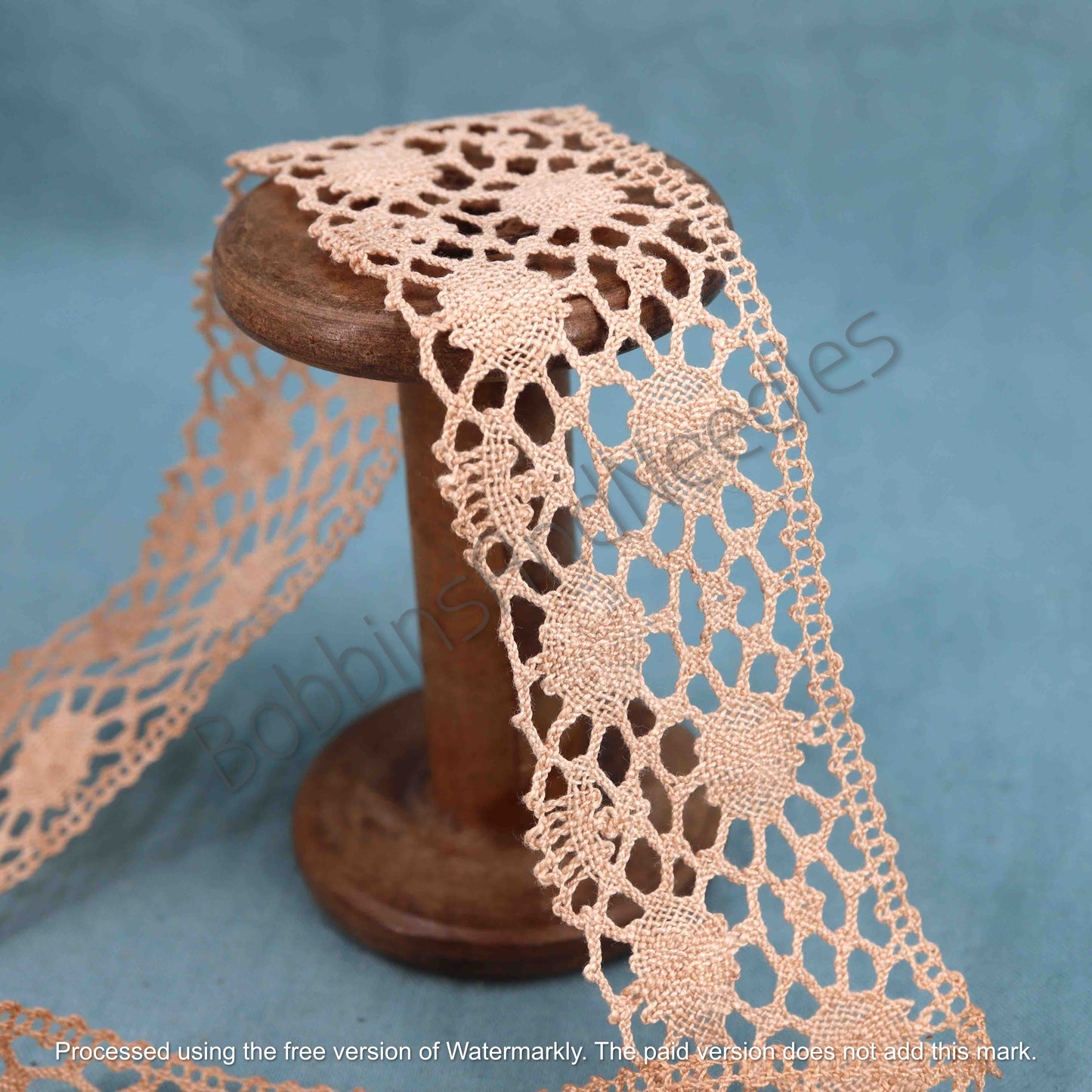 French Vintage Lace Trim in Beige Cotton