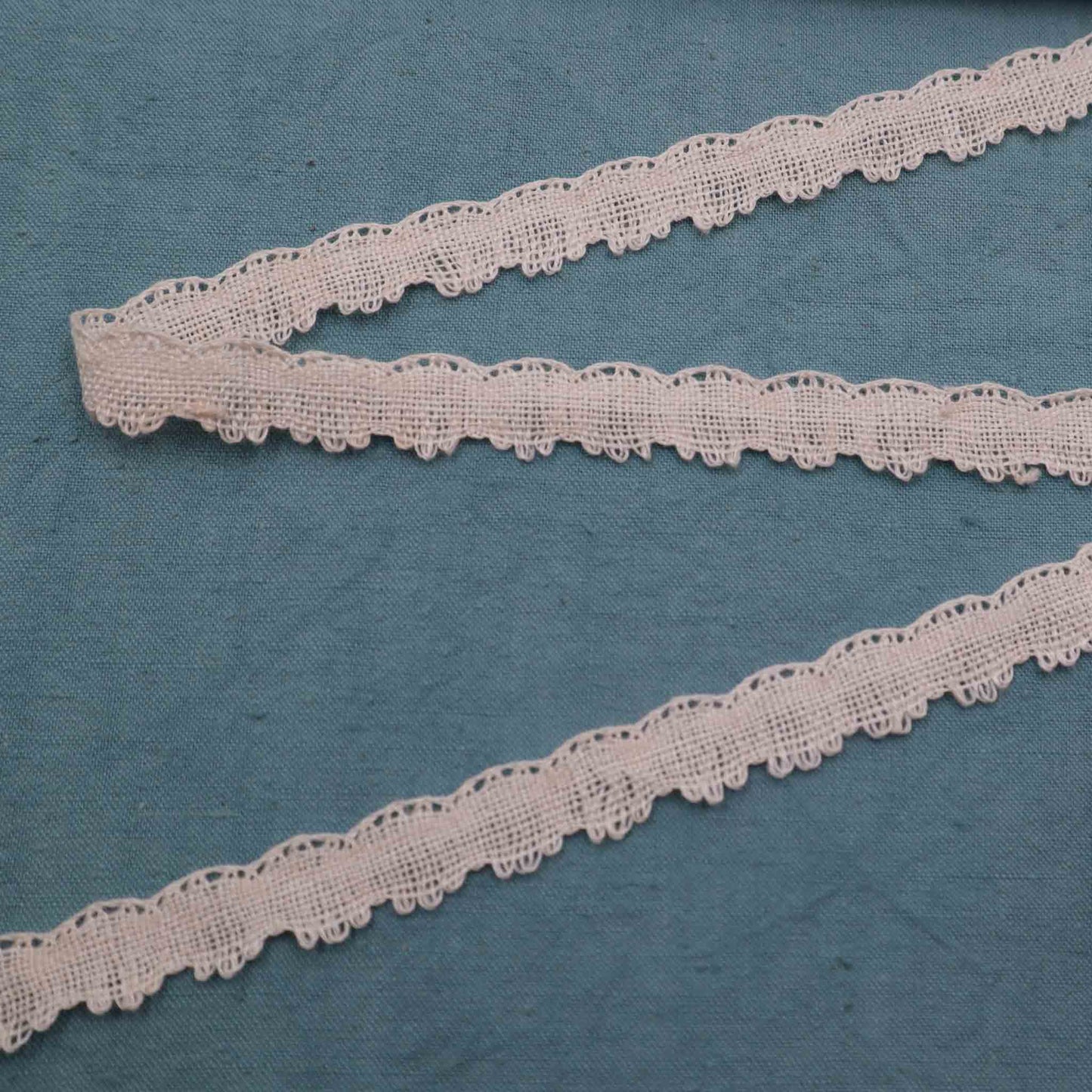 Handmade Linen Lace Trim - Bobbins&Needles