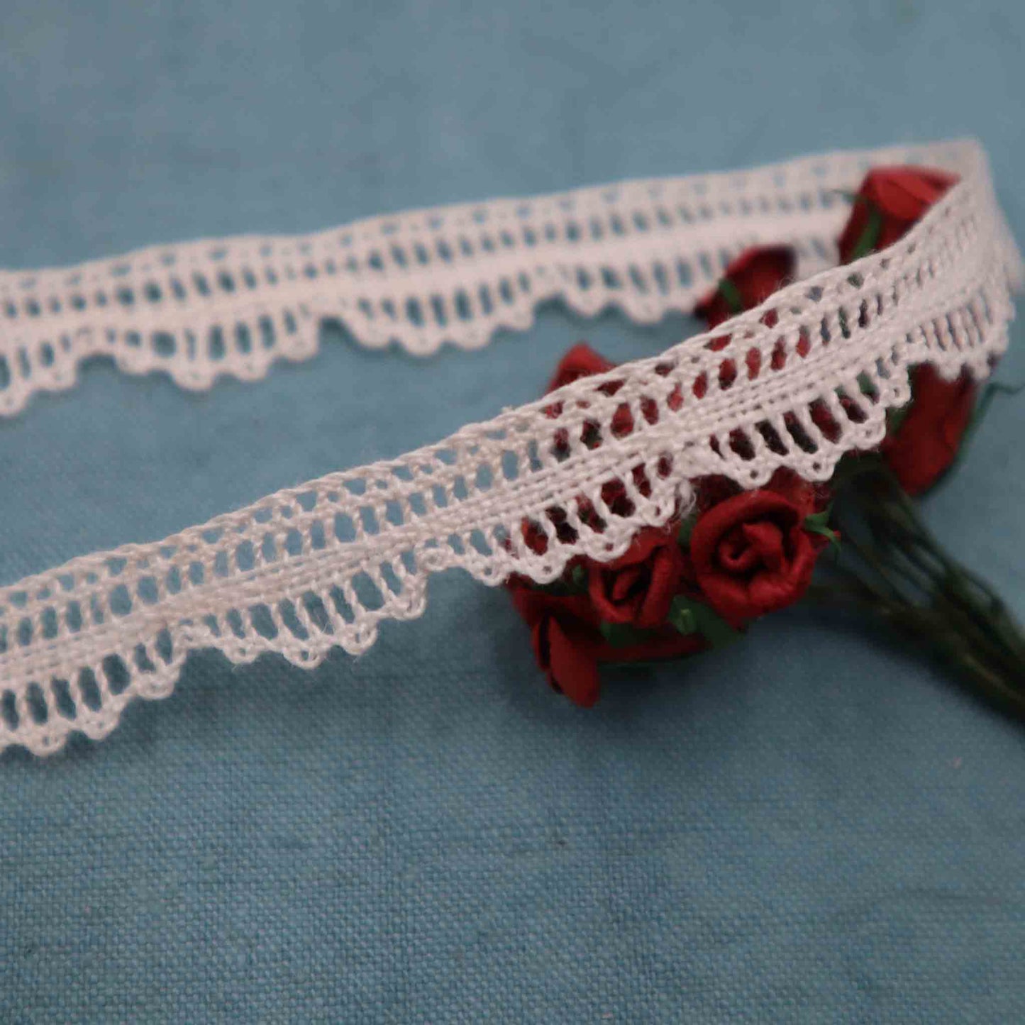 Handmade Linen Lace Trim - Bobbins&Needles