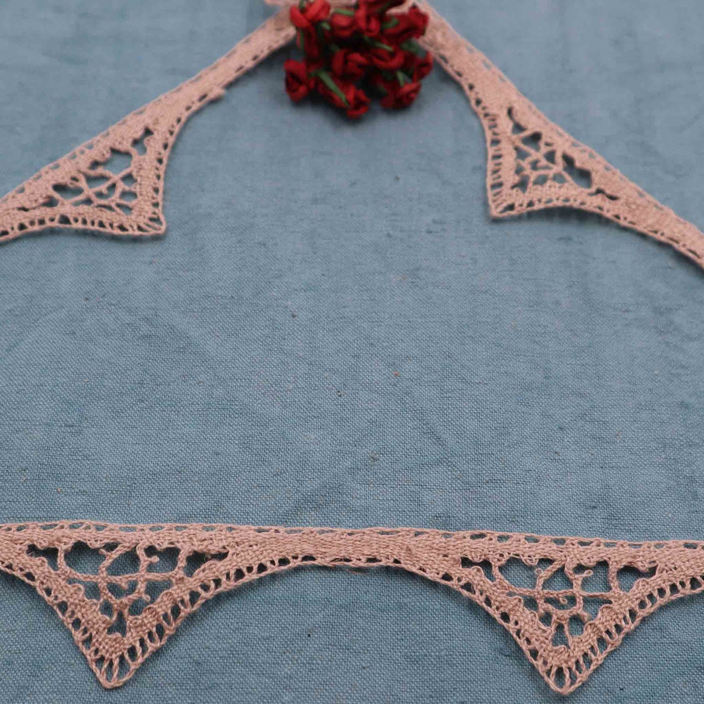 Handmade Linen Lace Trim - Bobbins&Needles