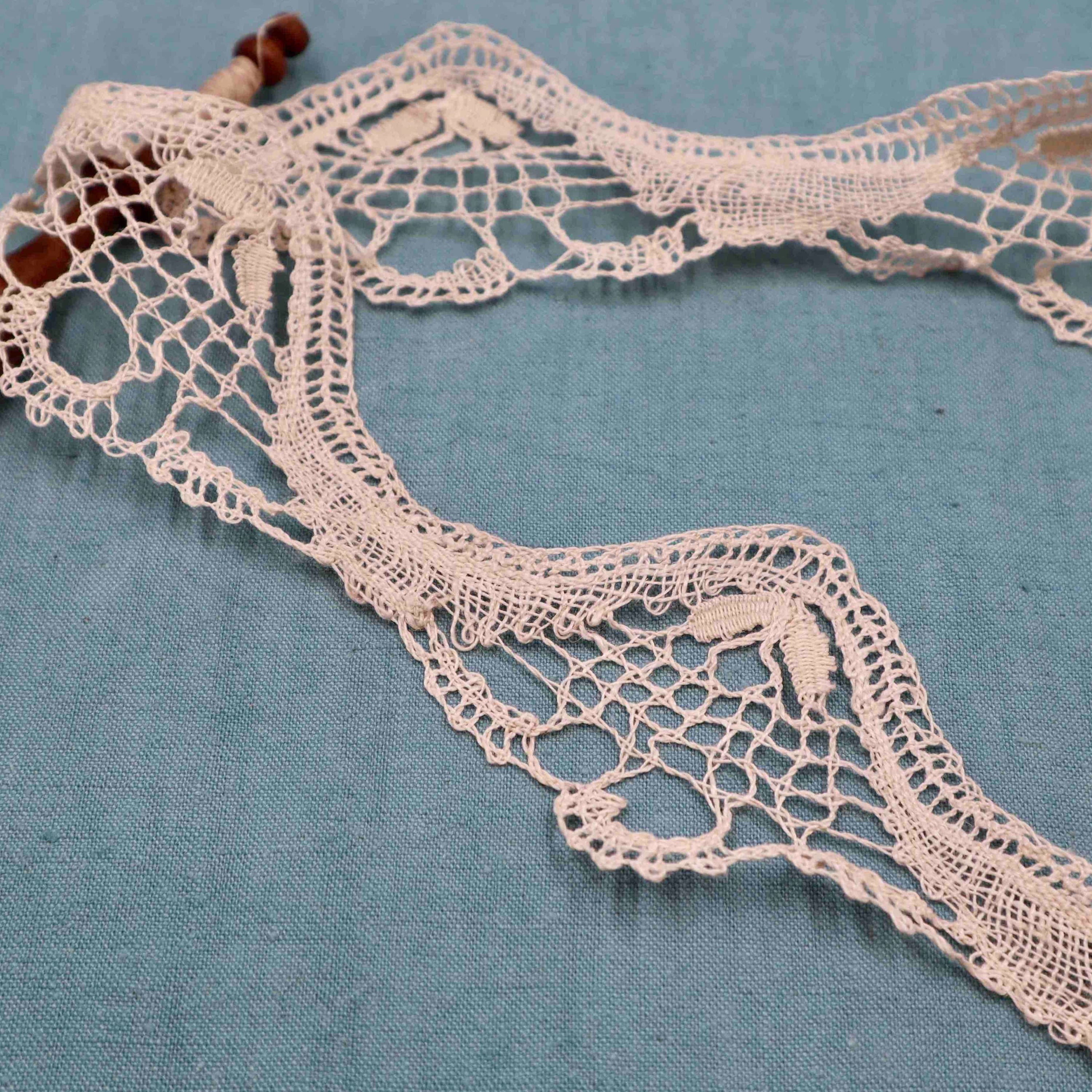 Handmade Linen Lace Trim - Bobbins&Needles