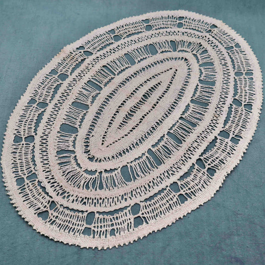 Vintage French Doily Handmade in Linen Bobbin Lace - Bobbins&Needles