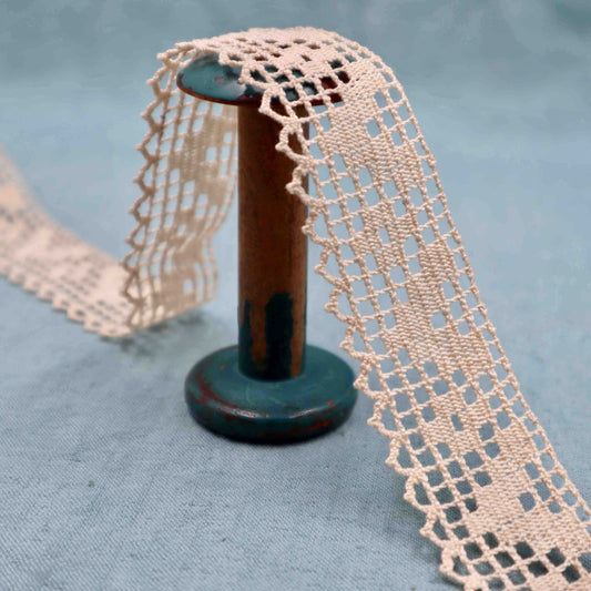 4.75 m Cotton Bobbin Lace Trim - Bobbins&Needles