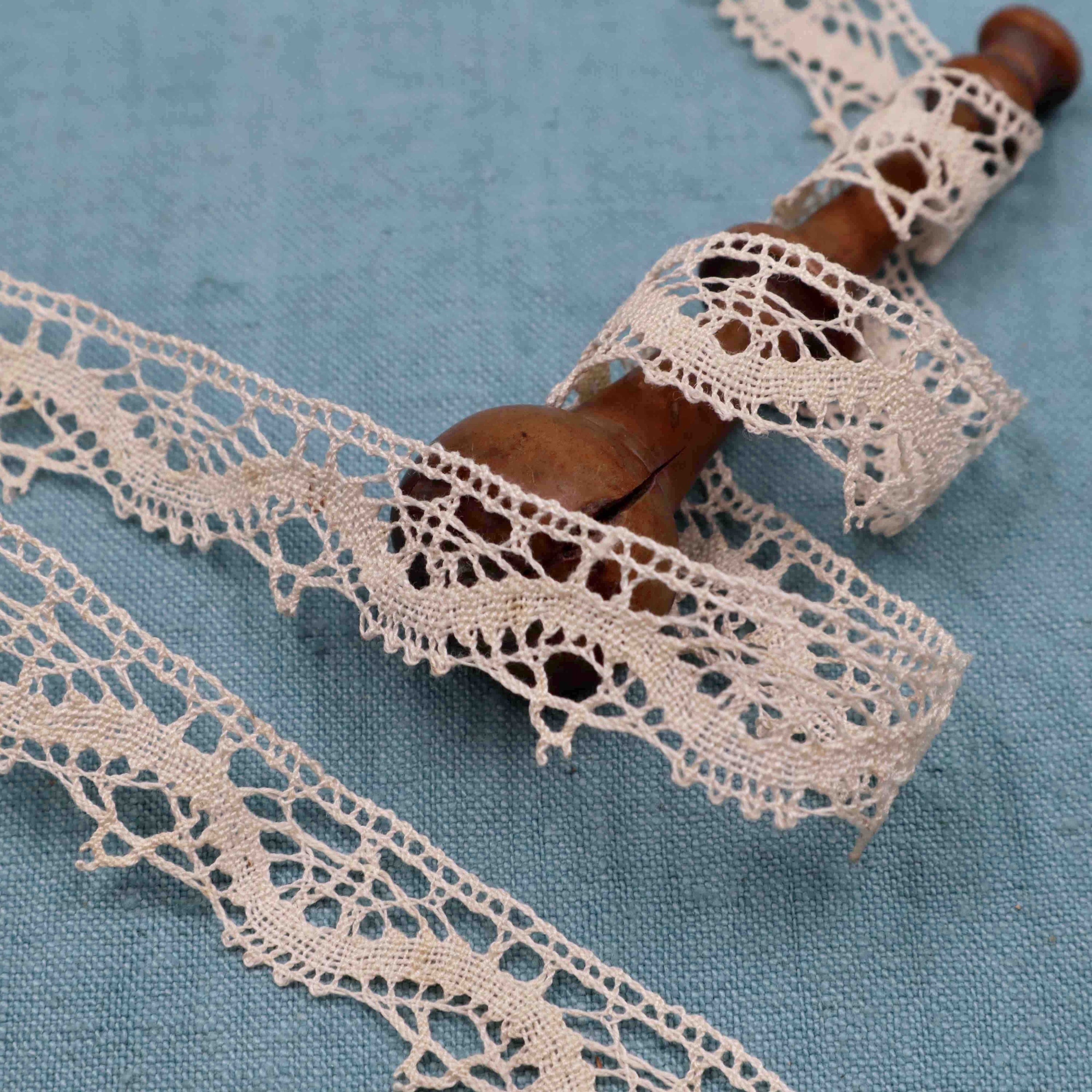 20 m Cotton Bobbin Lace Trim