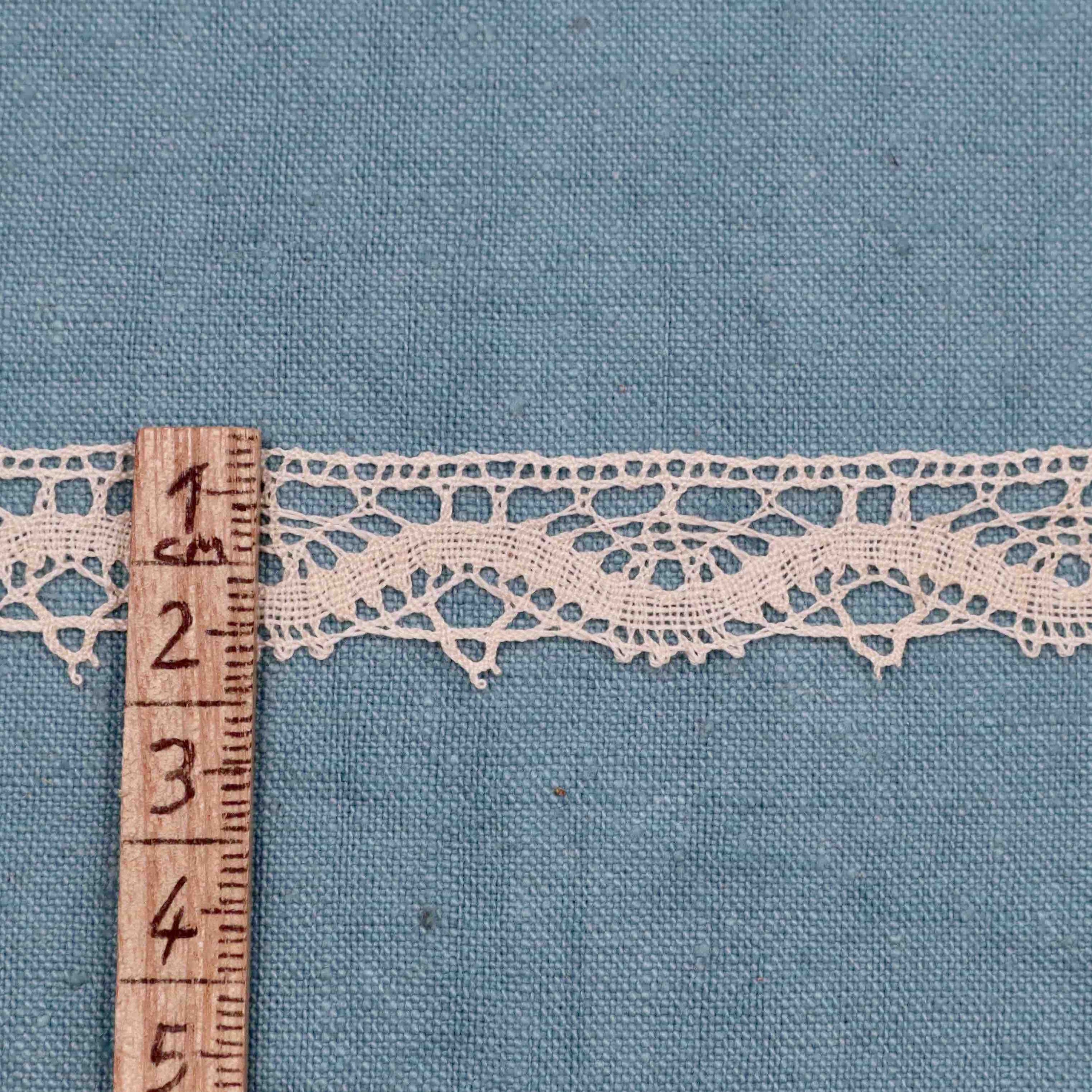 20 m Cotton Bobbin Lace Trim