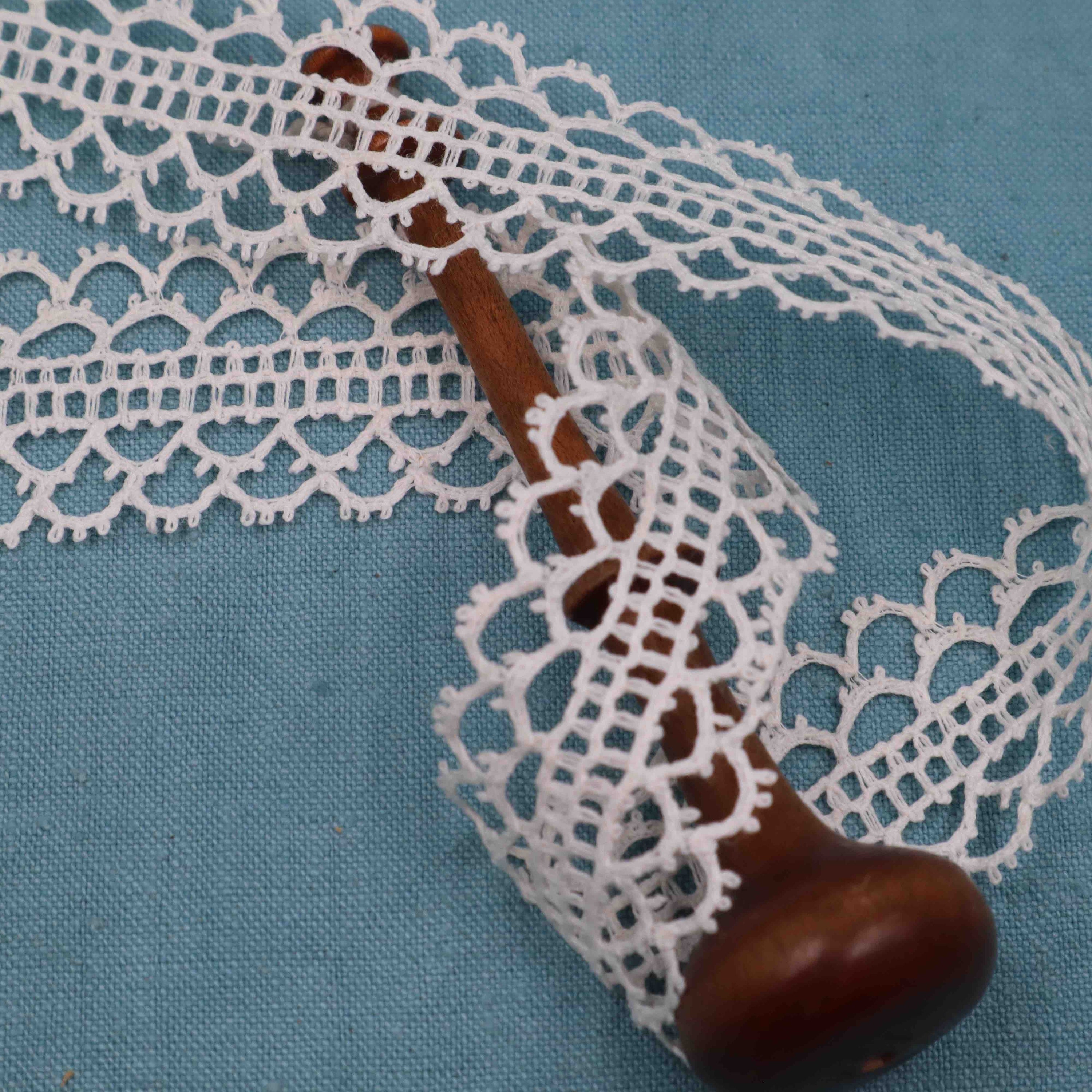 10 m Cotton Bobbin Lace Trim