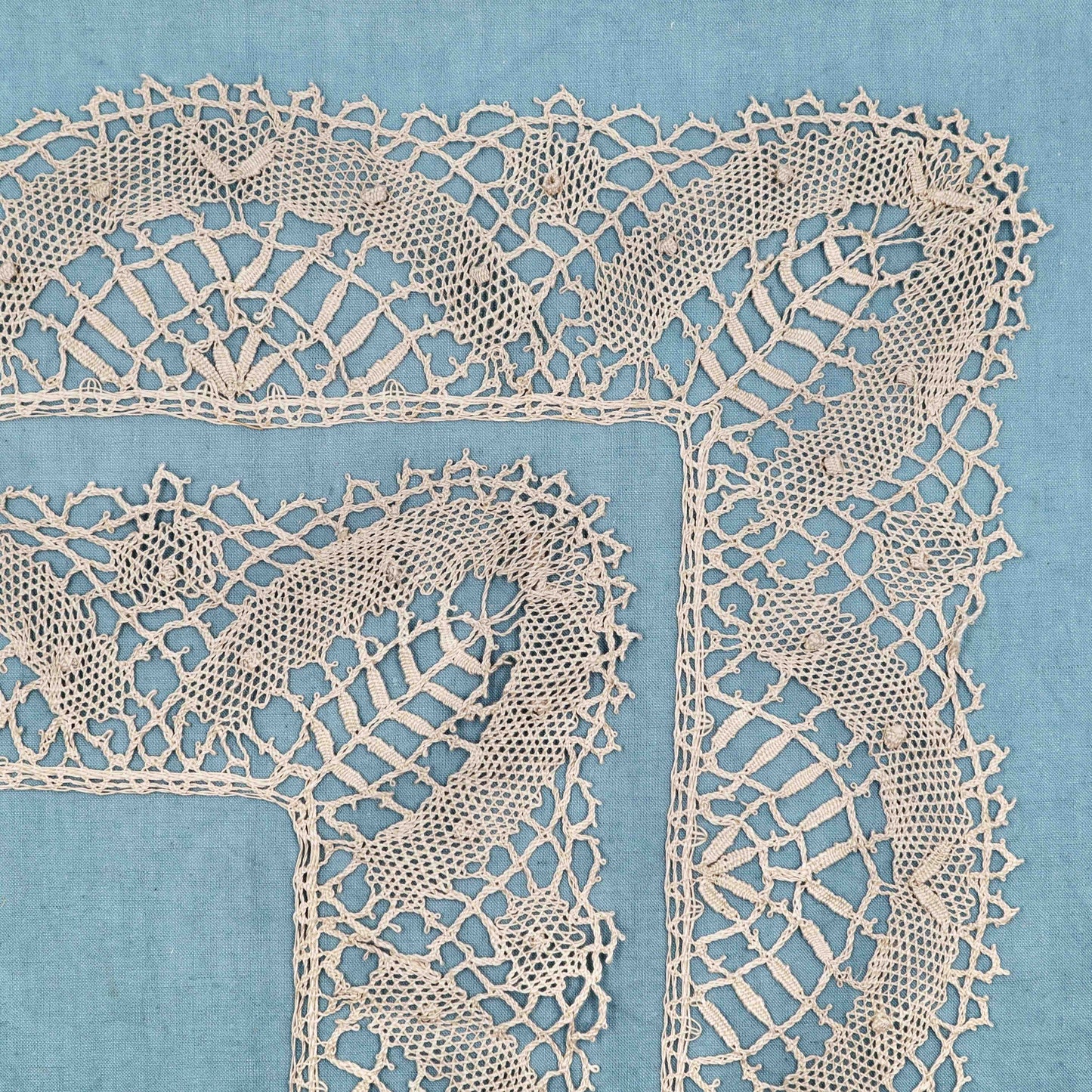 Table Cloth Edging Handmade in Linen Bobbin Lace French Antique - Bobbins&Needles