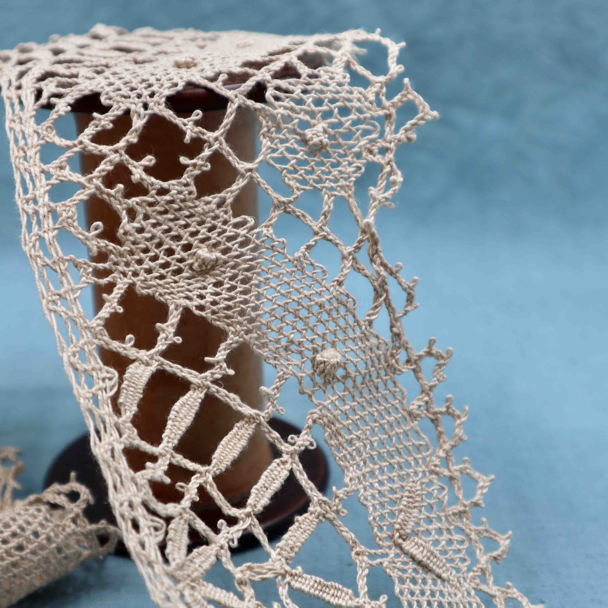 Table Cloth Edging Handmade in Linen Bobbin Lace French Antique - Bobbins&Needles