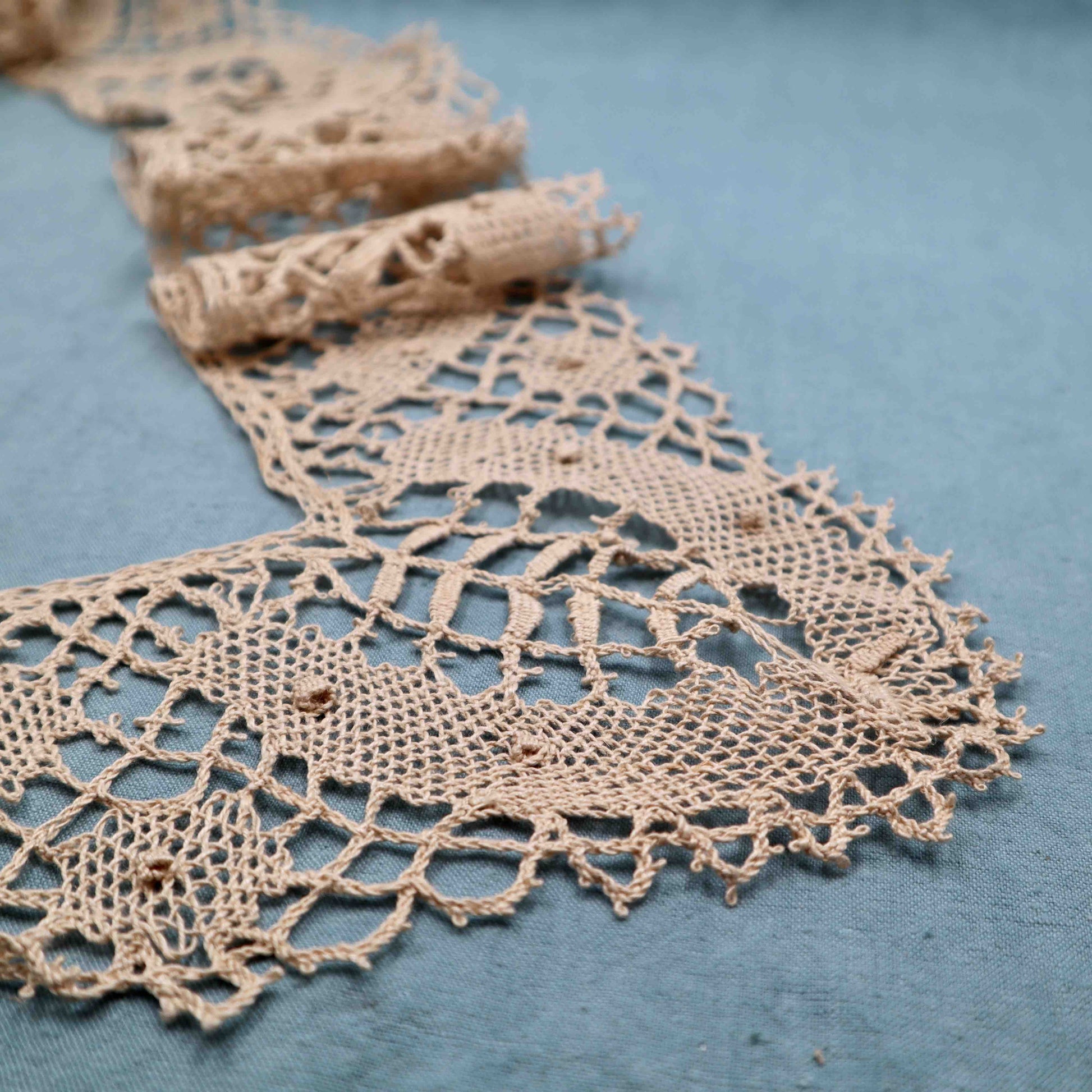 Table Cloth Edging Handmade in Linen Bobbin Lace French Antique - Bobbins&Needles