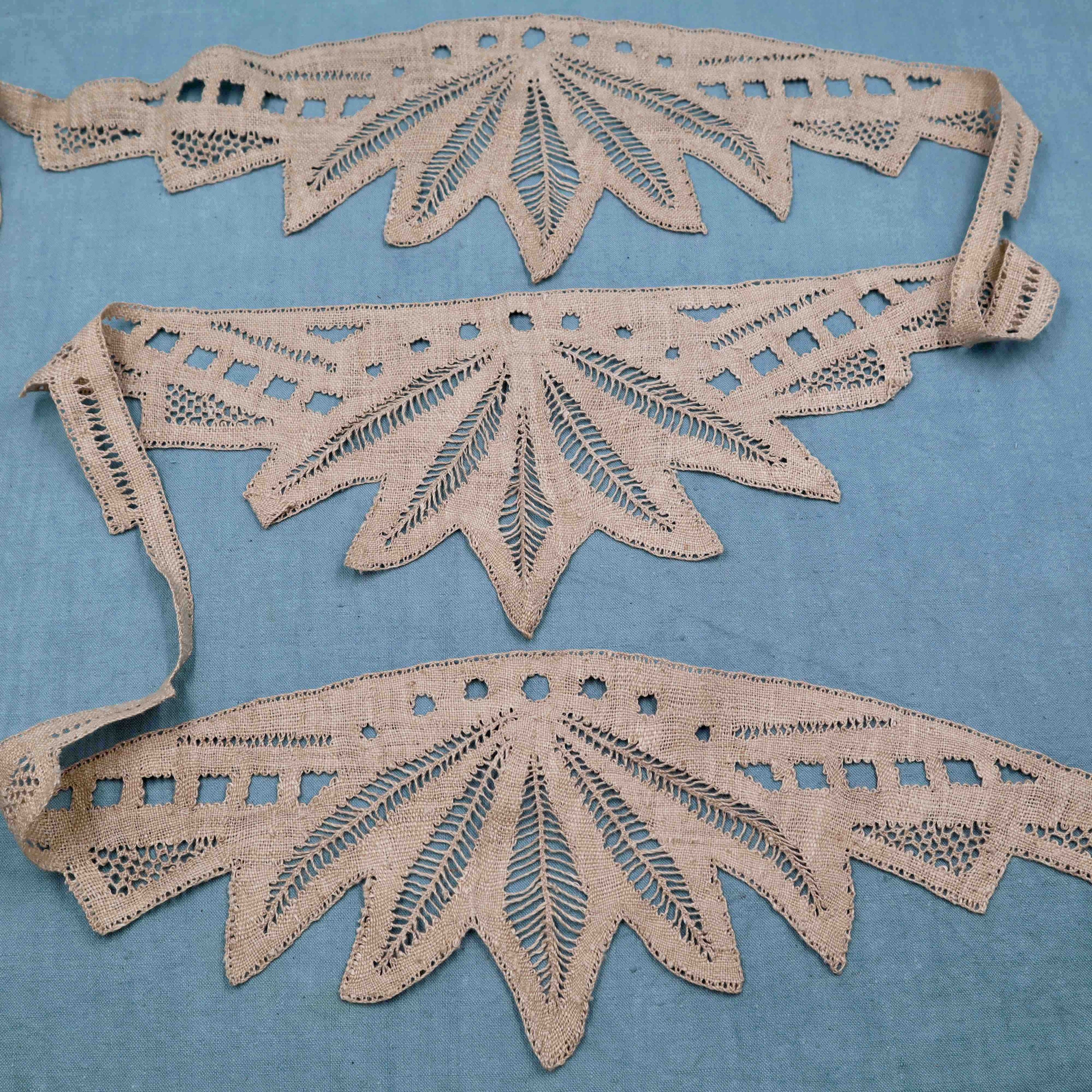 Lace Edging for Table Cloth Bobbin Lace Handmade in Linen