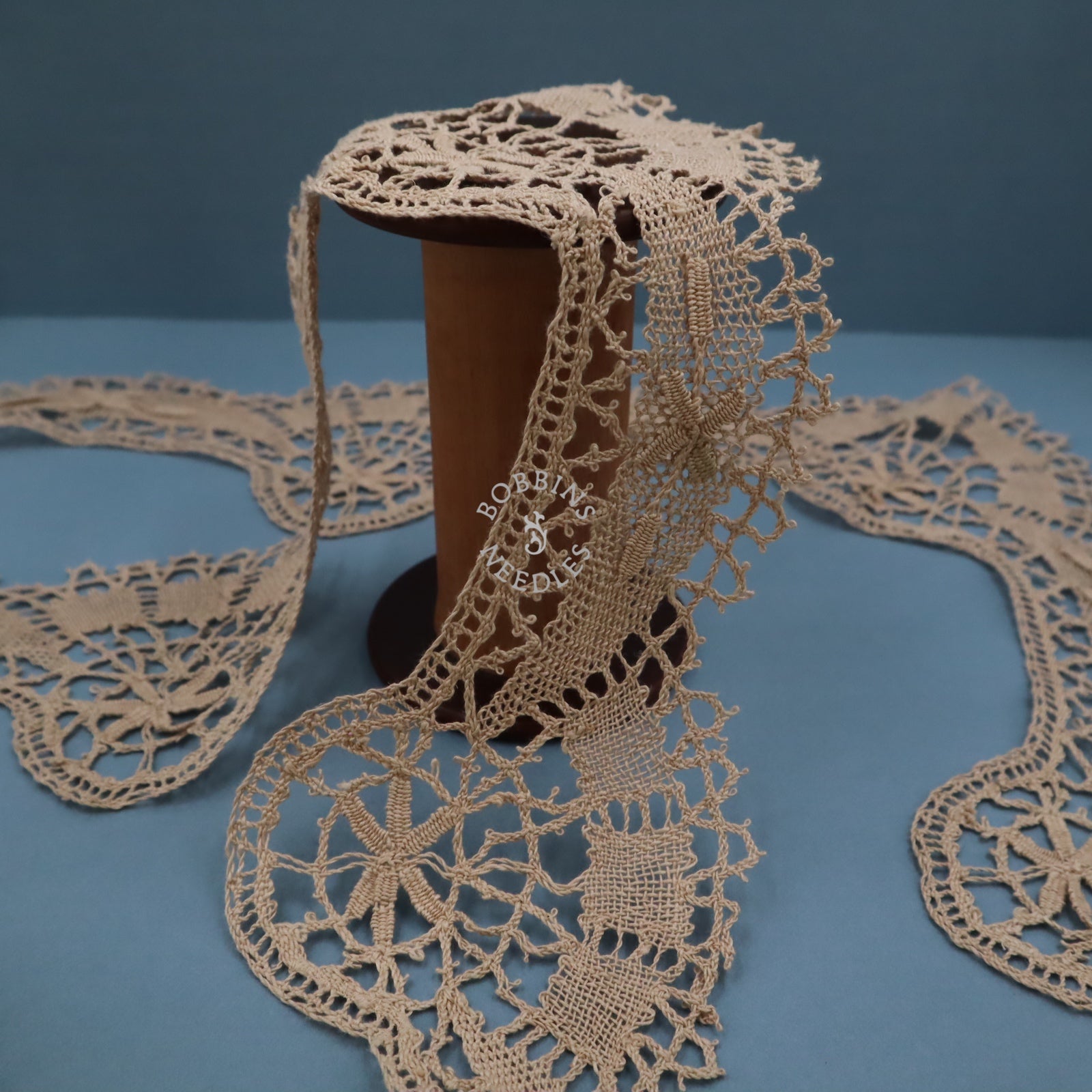 Tablecloth Edging – Antique French Linen Bobbin Lace Border –  Handmade Lace - Bobbins&Needles